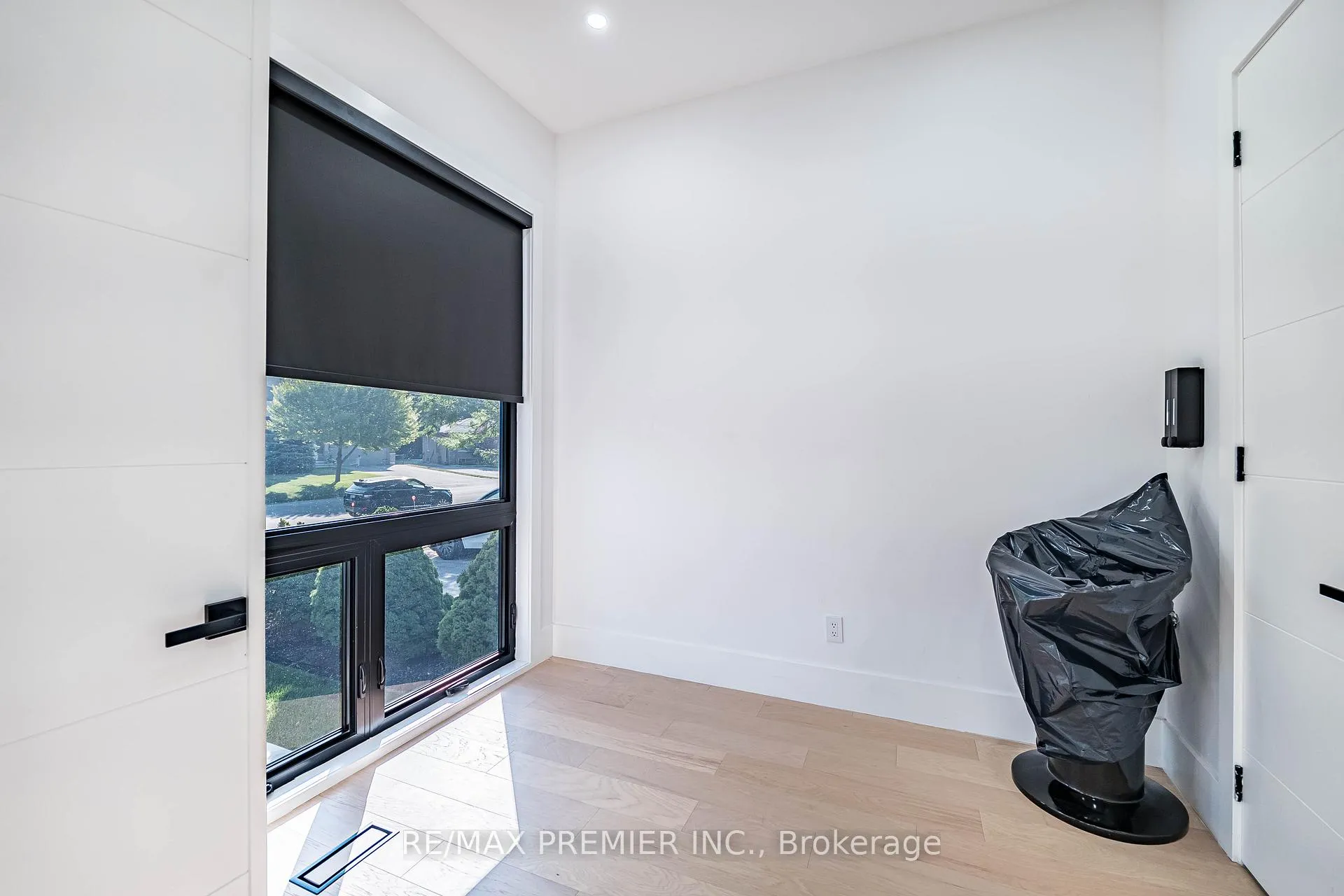 Photo 34 of 24 Gosling Road, Vaughan, Maple — HOMEH
