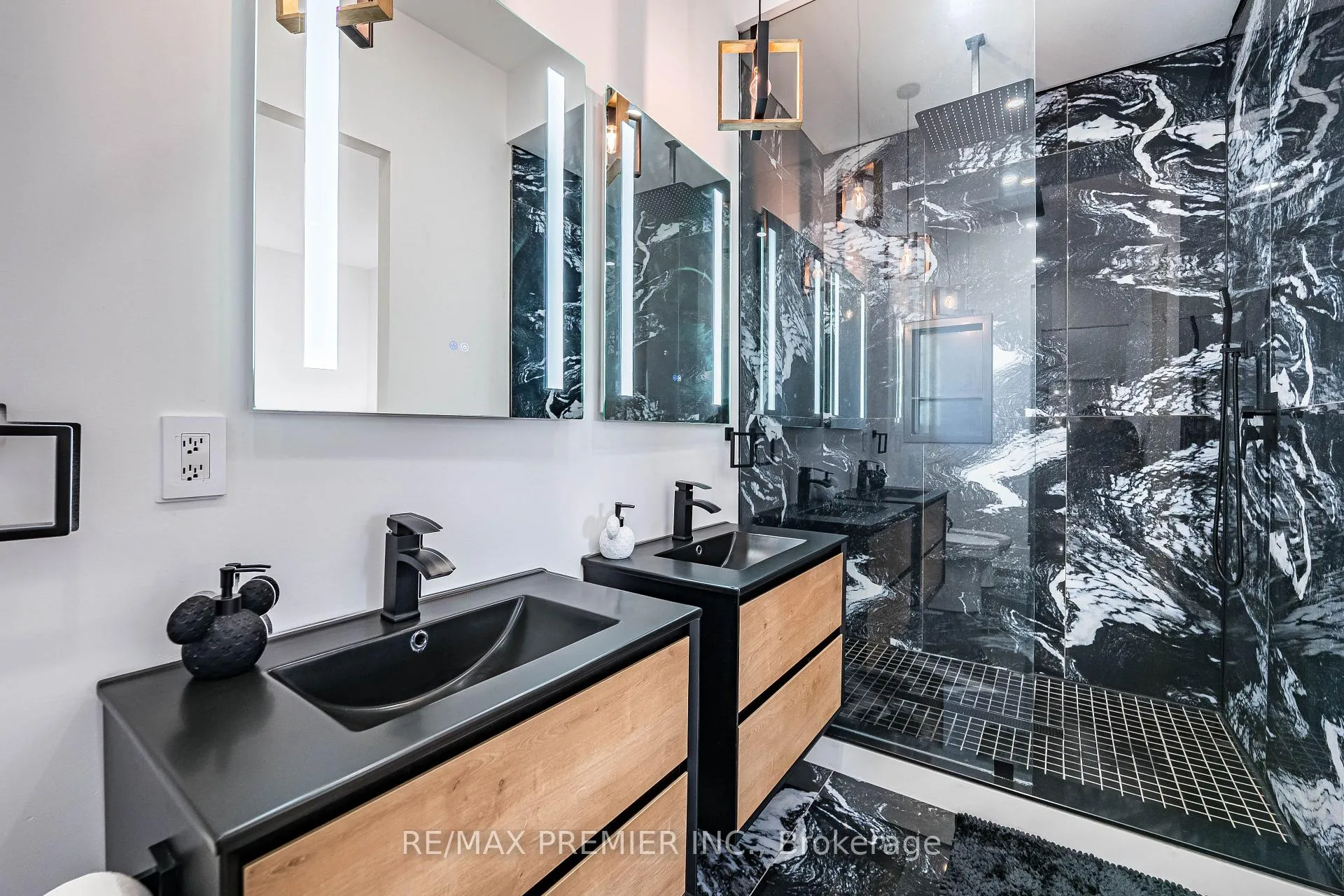 Photo 46 of 24 Gosling Road, Vaughan, Maple — HOMEH