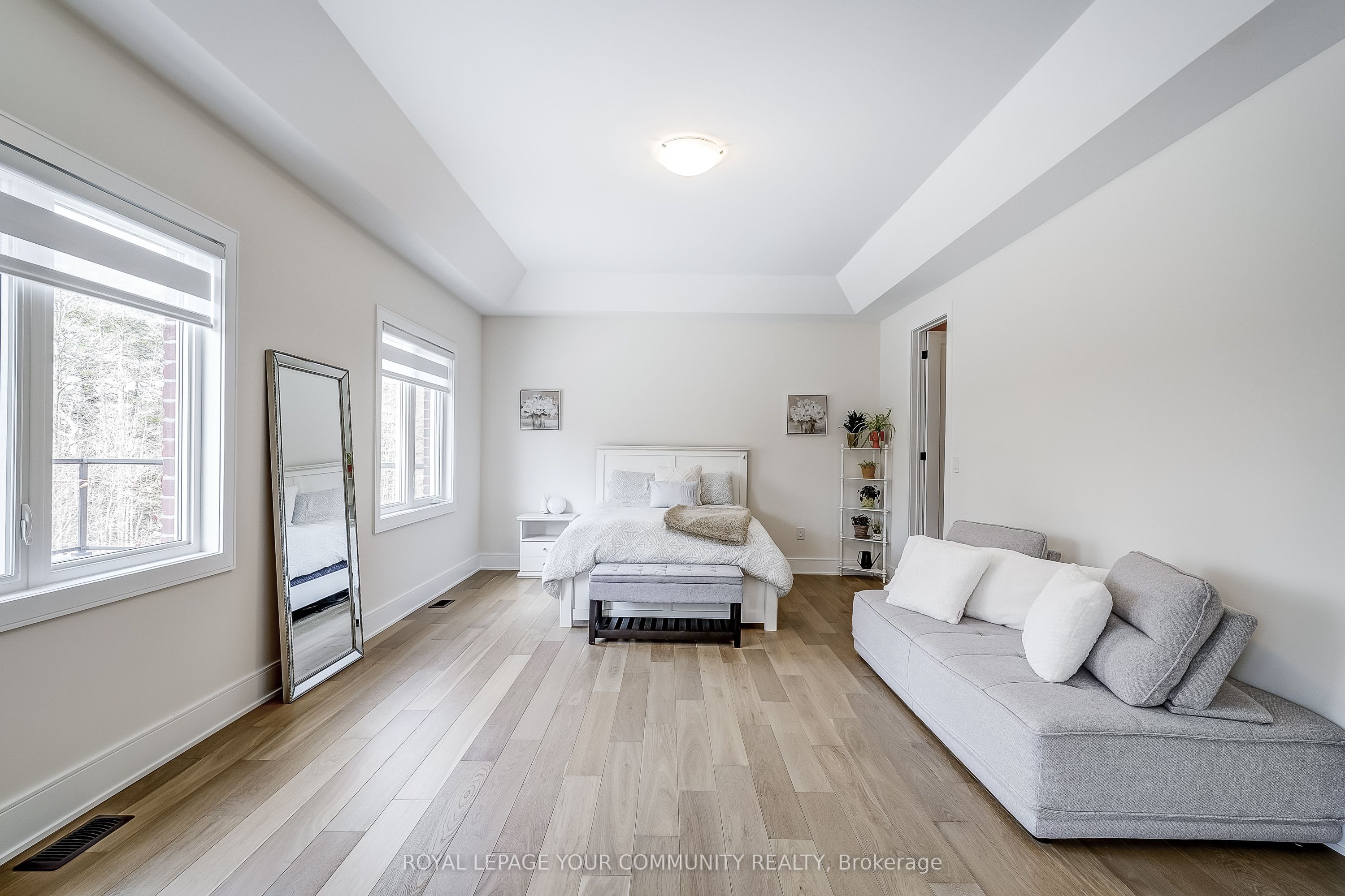 Photo 34 of 176 Farrell Road, Vaughan, Patterson — HOMEH