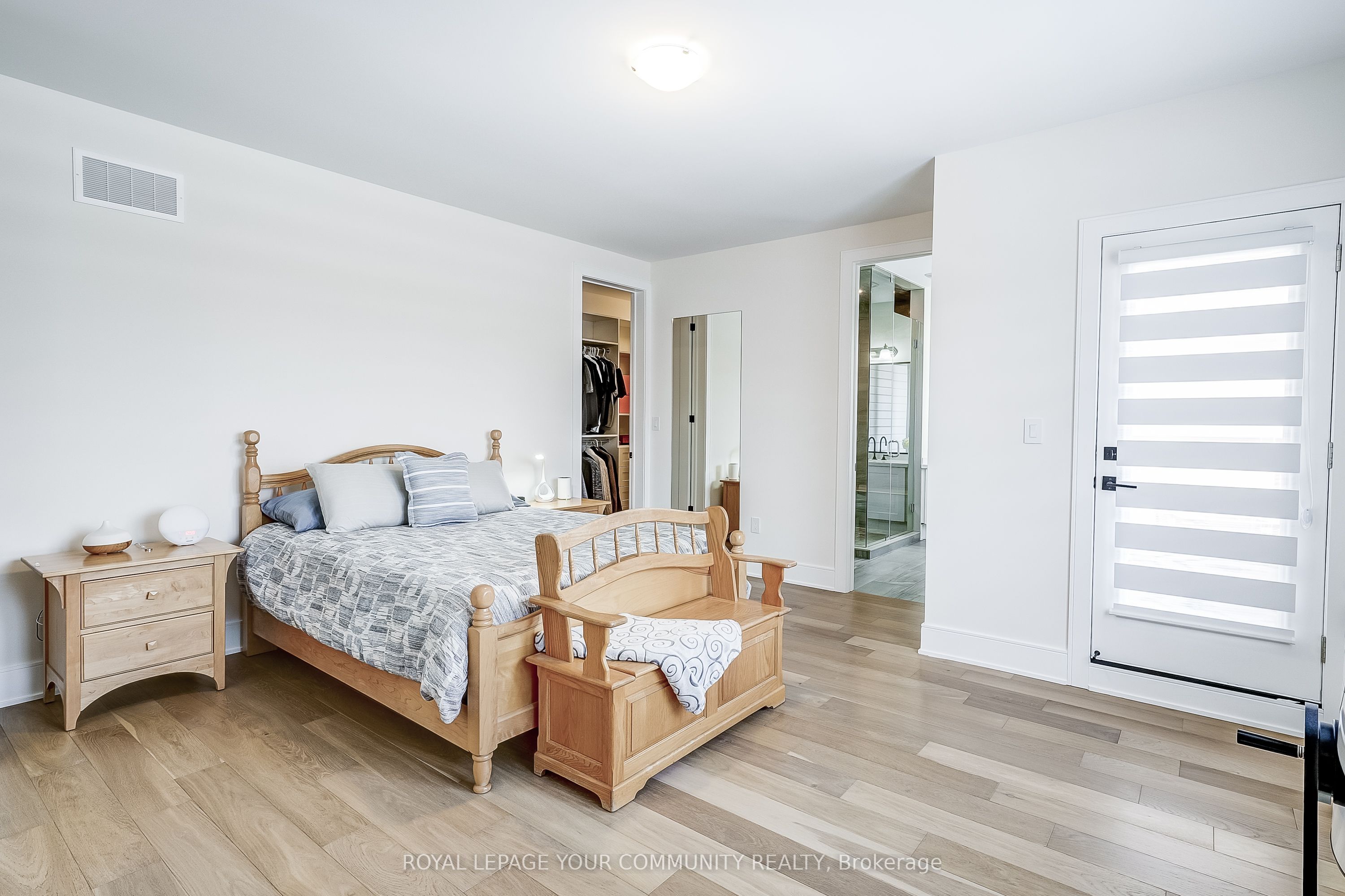 Photo 42 of 176 Farrell Road, Vaughan, Patterson — HOMEH