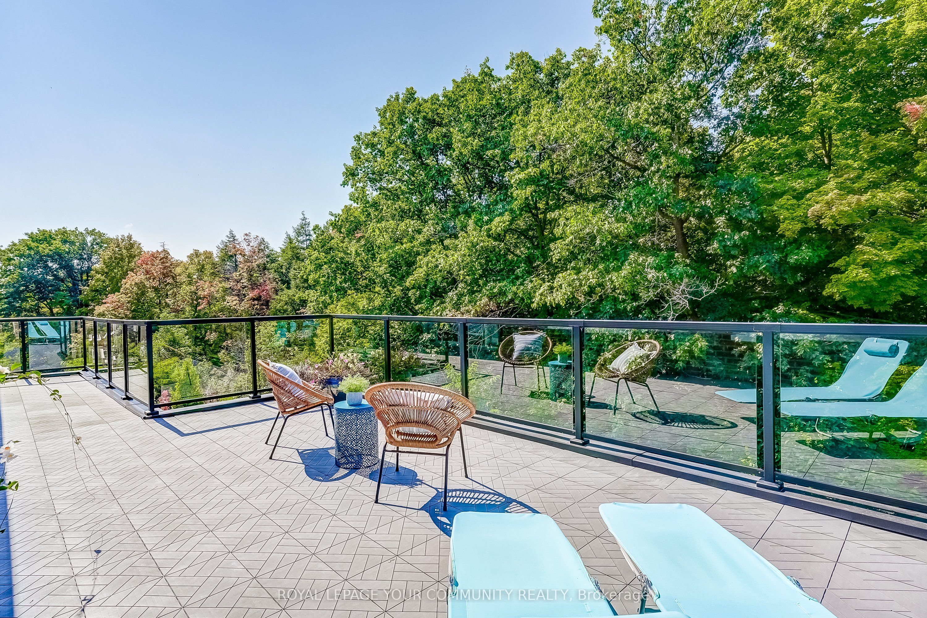 Photo 12 of 176 Farrell Road, Vaughan, Patterson — HOMEH