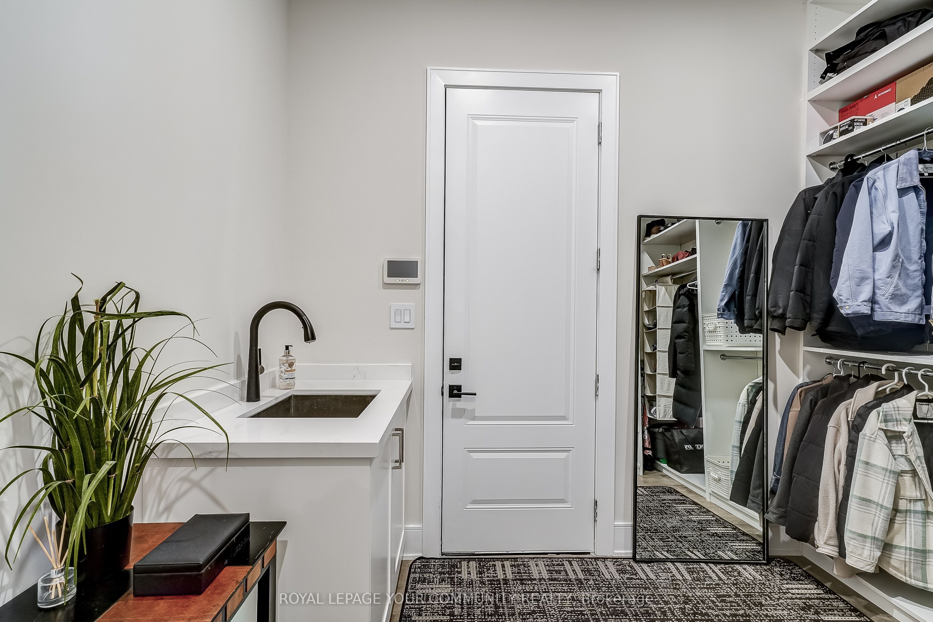 Photo 19 of 176 Farrell Road, Vaughan, Patterson — HOMEH
