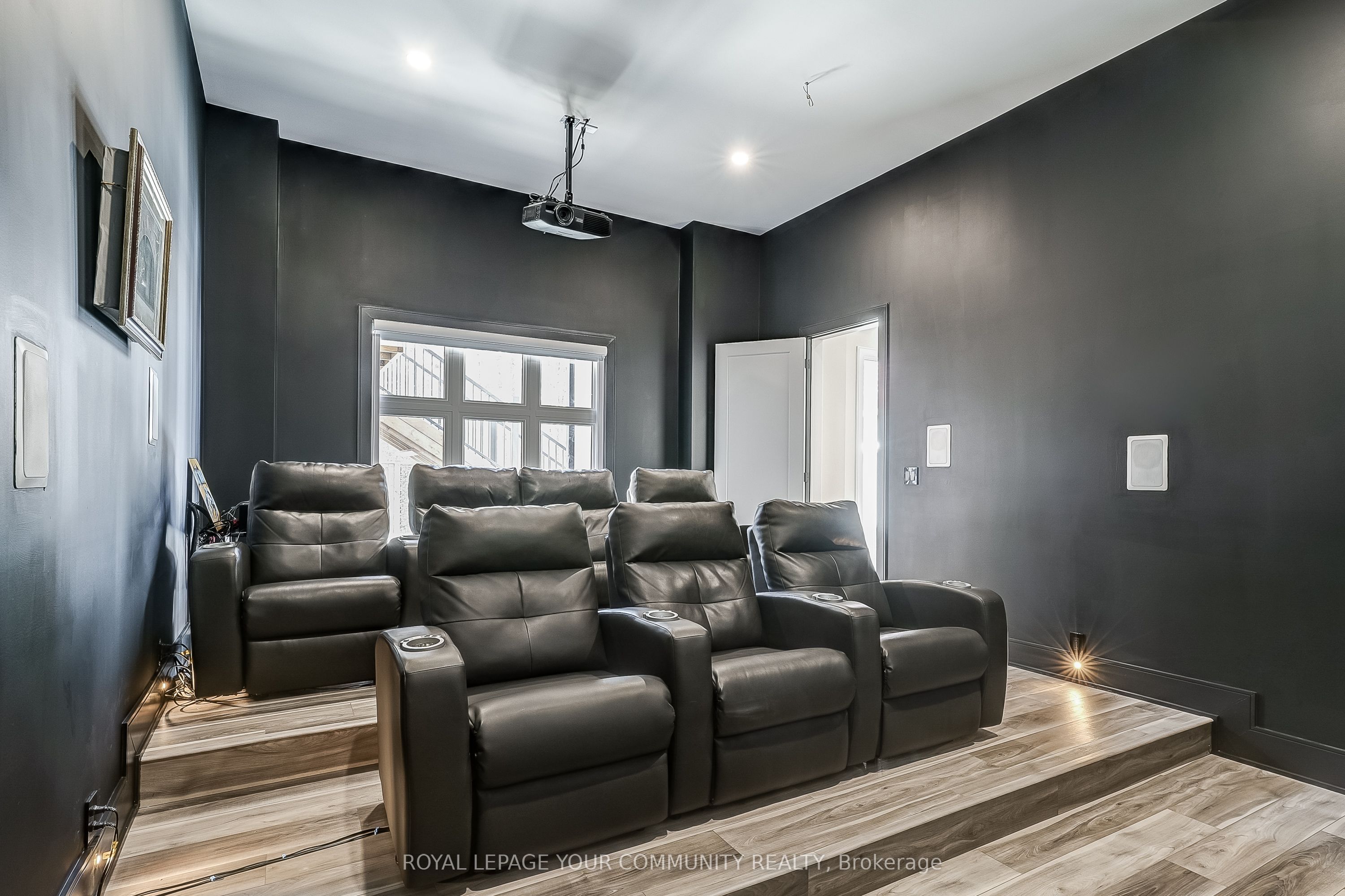Photo 48 of 176 Farrell Road, Vaughan, Patterson — HOMEH