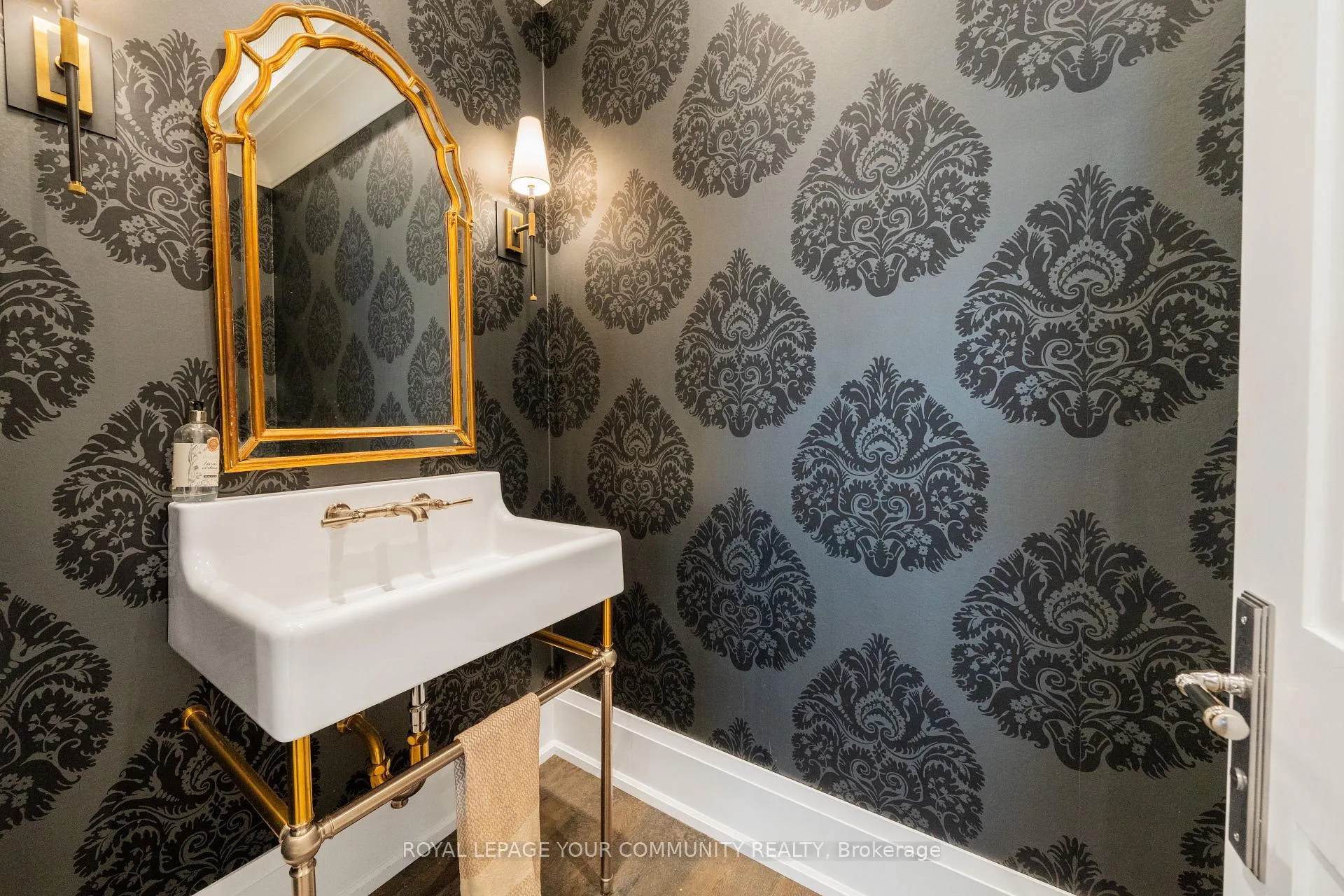 Photo 7 of 38 Galsworthy Drive, Markham, Bullock — HOMEH