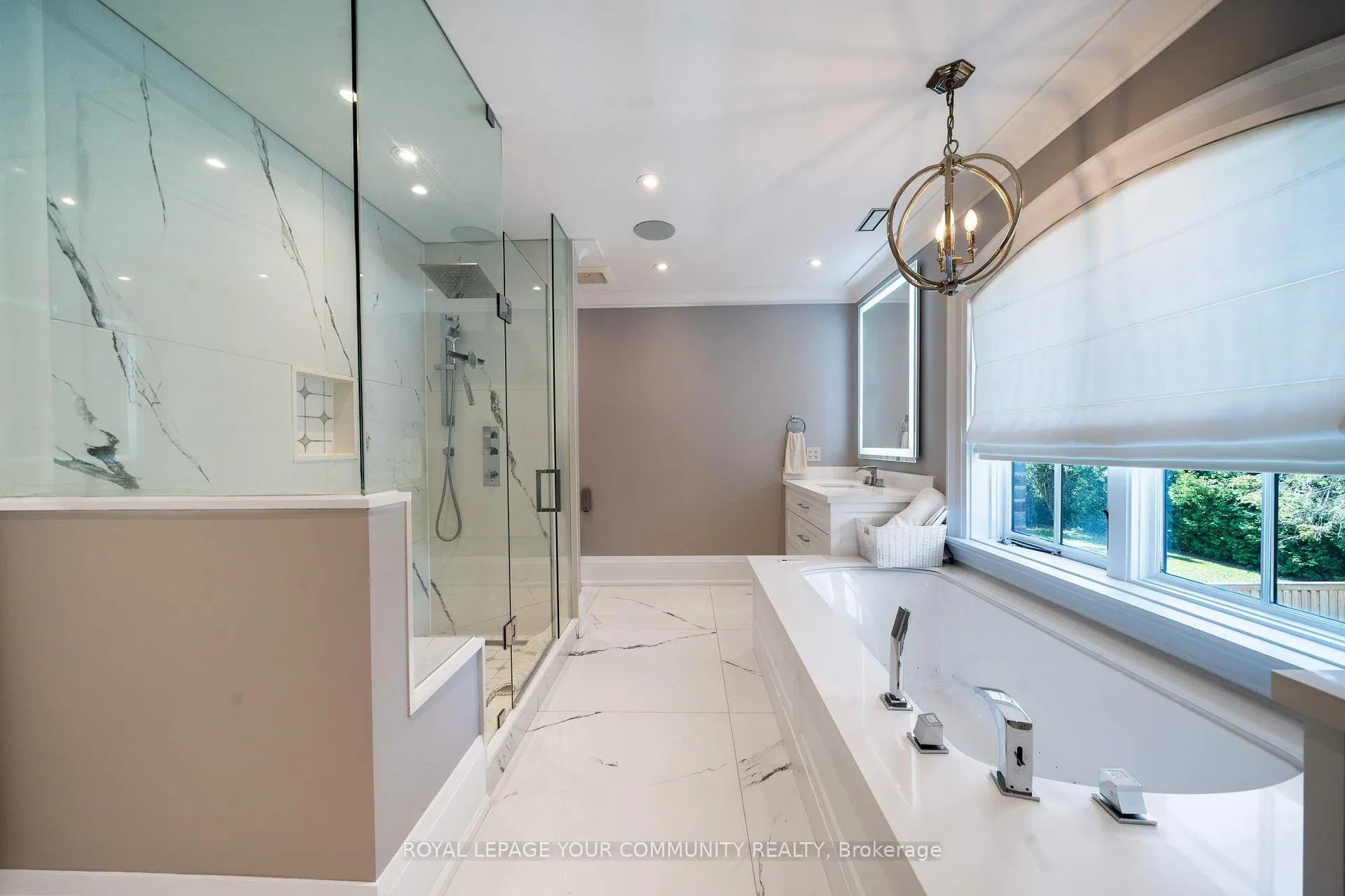 Photo 21 of 38 Galsworthy Drive, Markham, Bullock — HOMEH