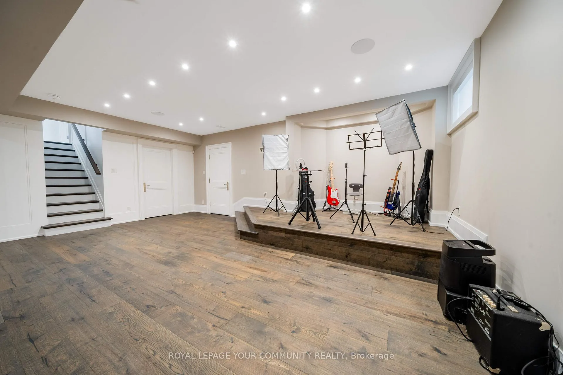 Photo 34 of 38 Galsworthy Drive, Markham, Bullock — HOMEH