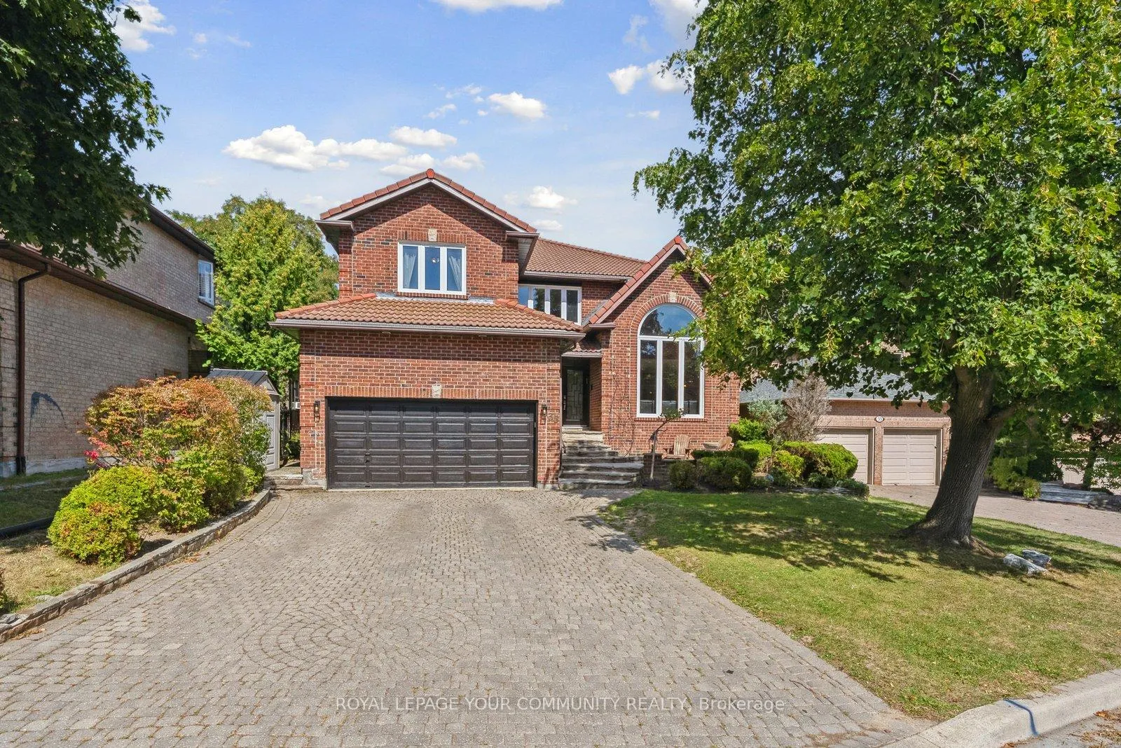 Photo 3 of 35 Lunau Lane, Markham, Aileen-Willowbrook — HOMEH