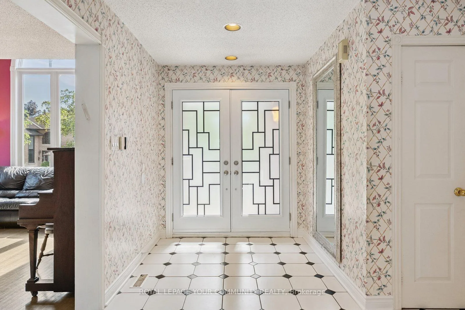 Photo 6 of 35 Lunau Lane, Markham, Aileen-Willowbrook — HOMEH