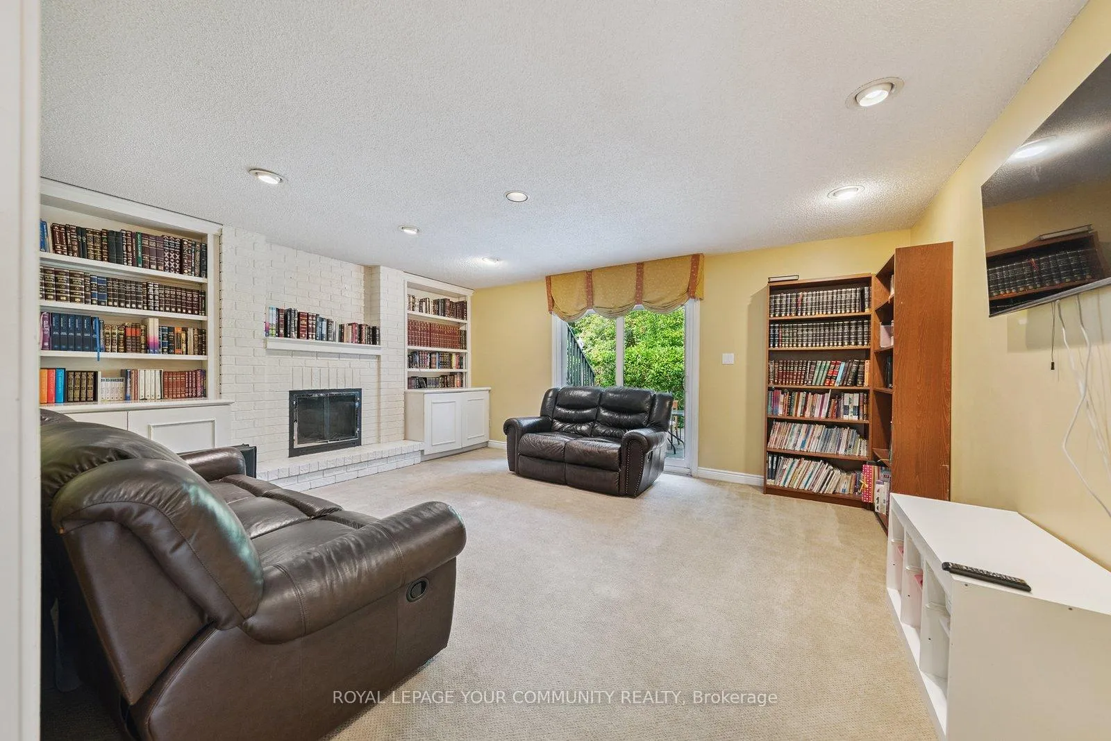 Photo 19 of 35 Lunau Lane, Markham, Aileen-Willowbrook — HOMEH