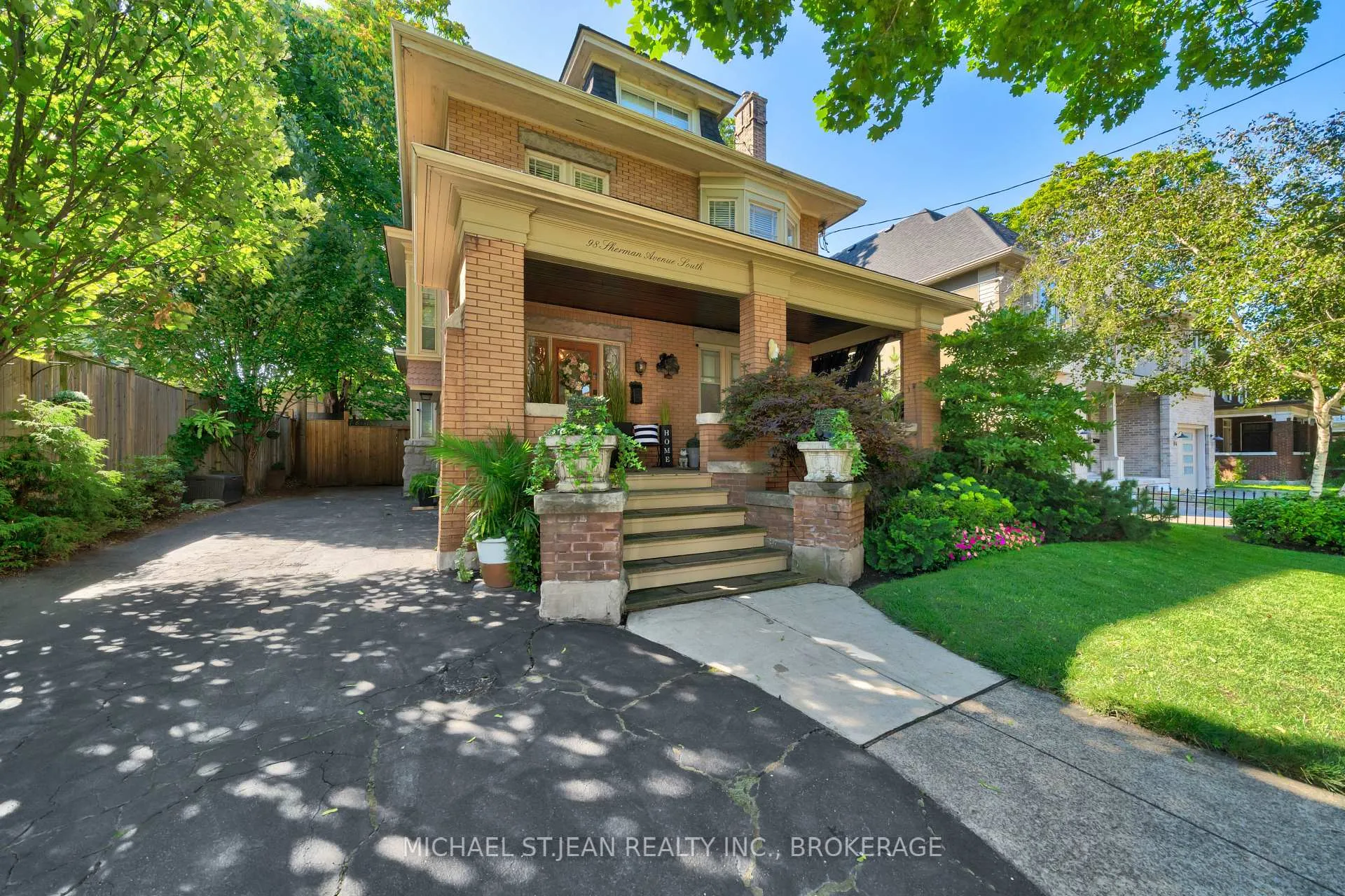 Photo 2 of 98 Sherman Avenue S, Hamilton, Gibson — HOMEH