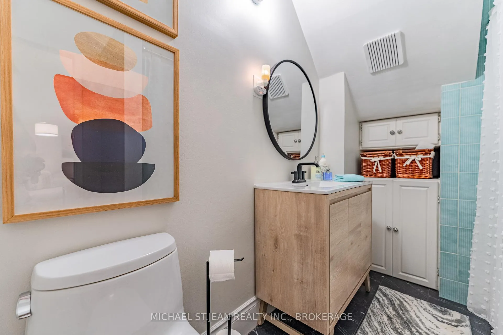 Photo 19 of 98 Sherman Avenue S, Hamilton, Gibson — HOMEH