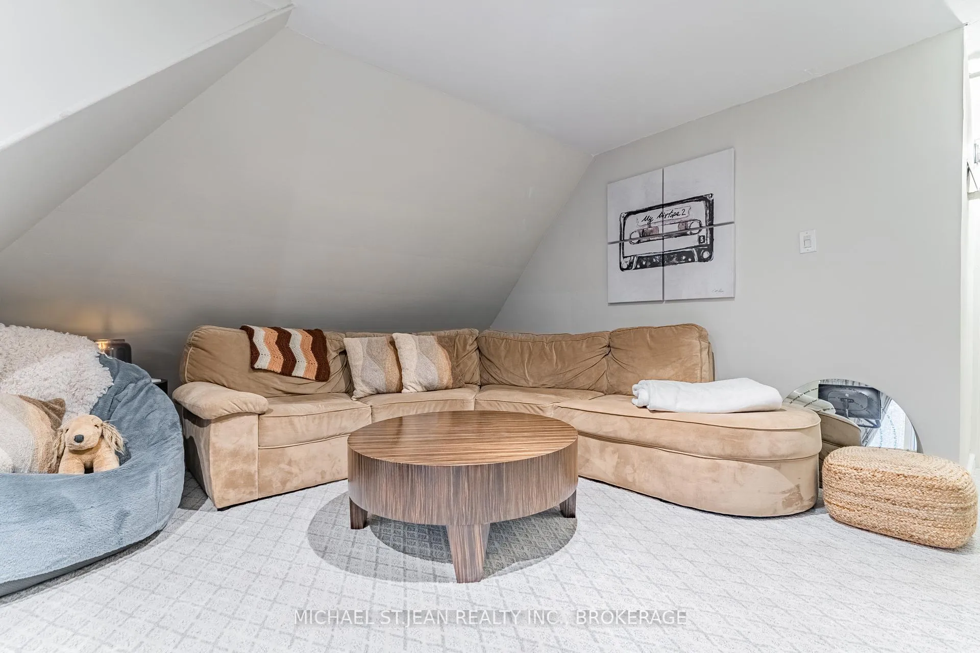 Photo 32 of 98 Sherman Avenue S, Hamilton, Gibson — HOMEH