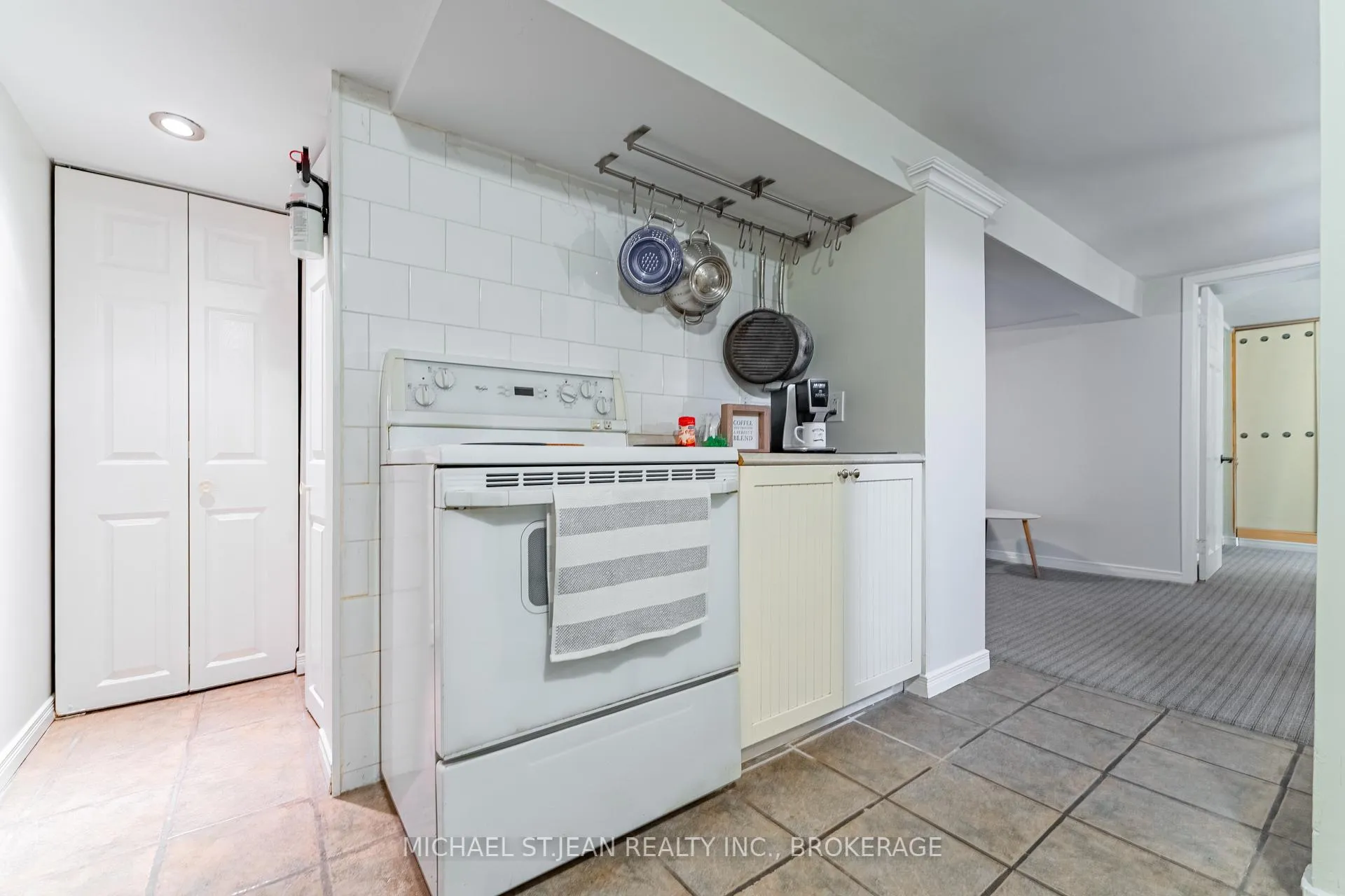 Photo 38 of 98 Sherman Avenue S, Hamilton, Gibson — HOMEH