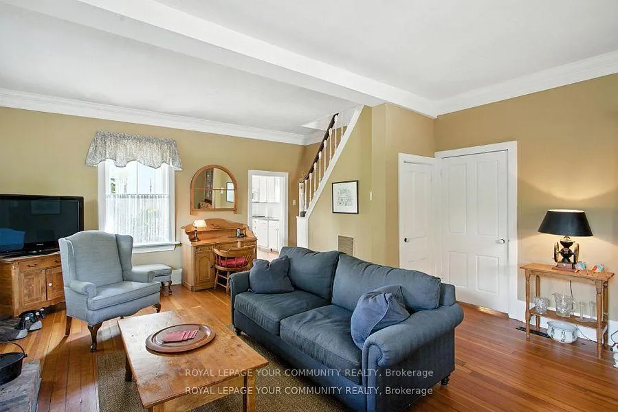 Photo 11 of 39 Colborne Street, Markham, Thornhill — HOMEH