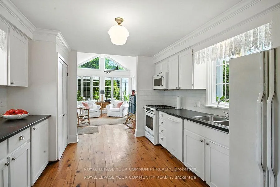 Photo 16 of 39 Colborne Street, Markham, Thornhill — HOMEH