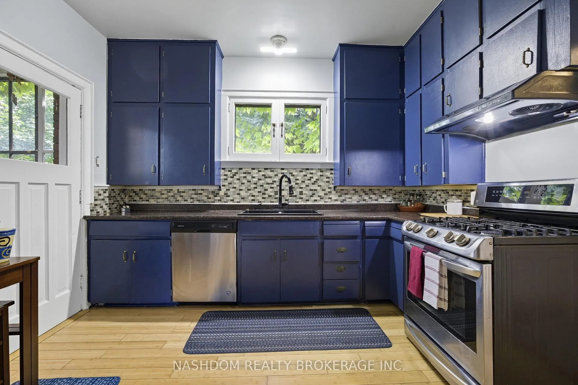 Photo 9 of 151 Delaware Avenue, Hamilton, St. Clair — HOMEH