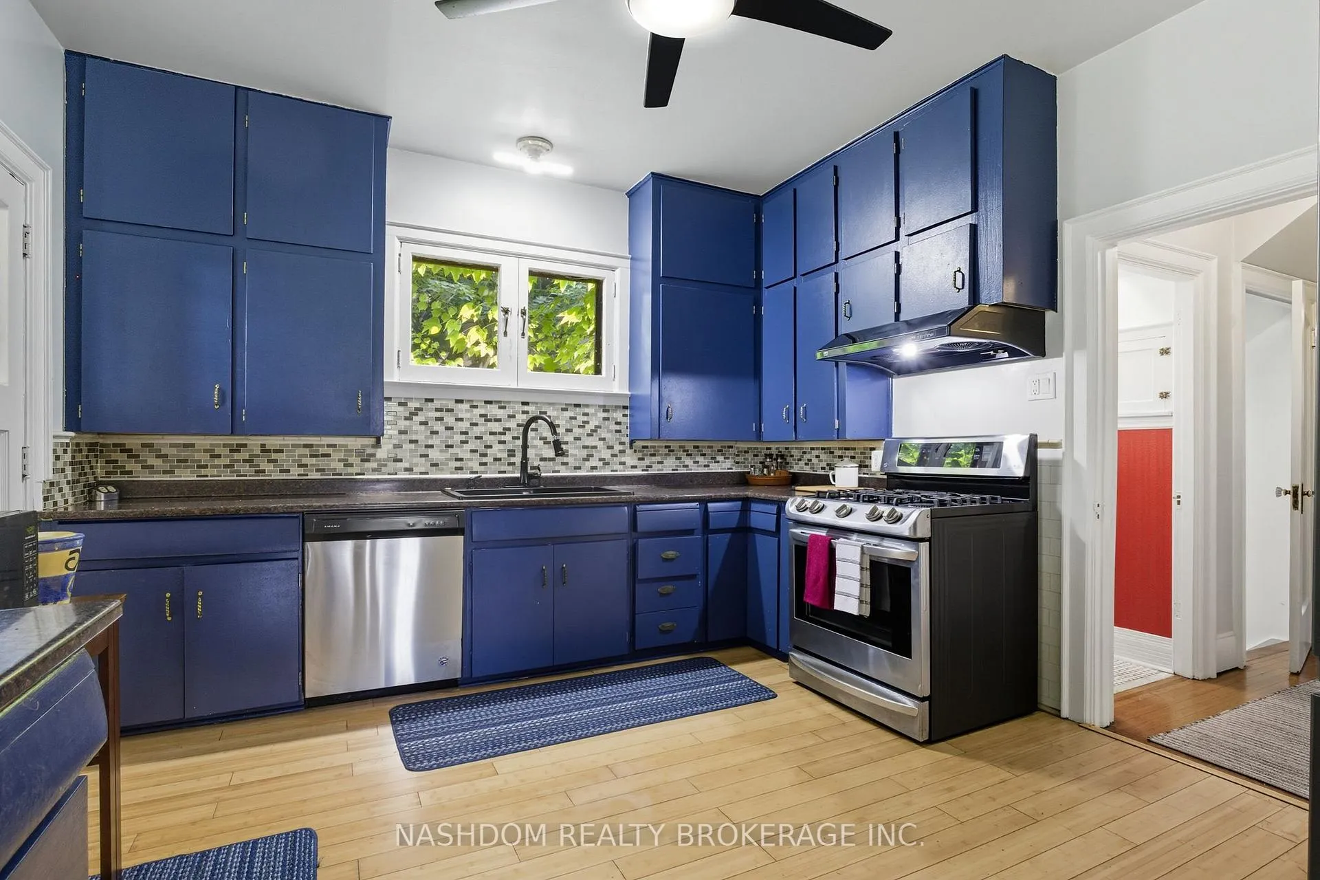 Photo 10 of 151 Delaware Avenue, Hamilton, St. Clair — HOMEH