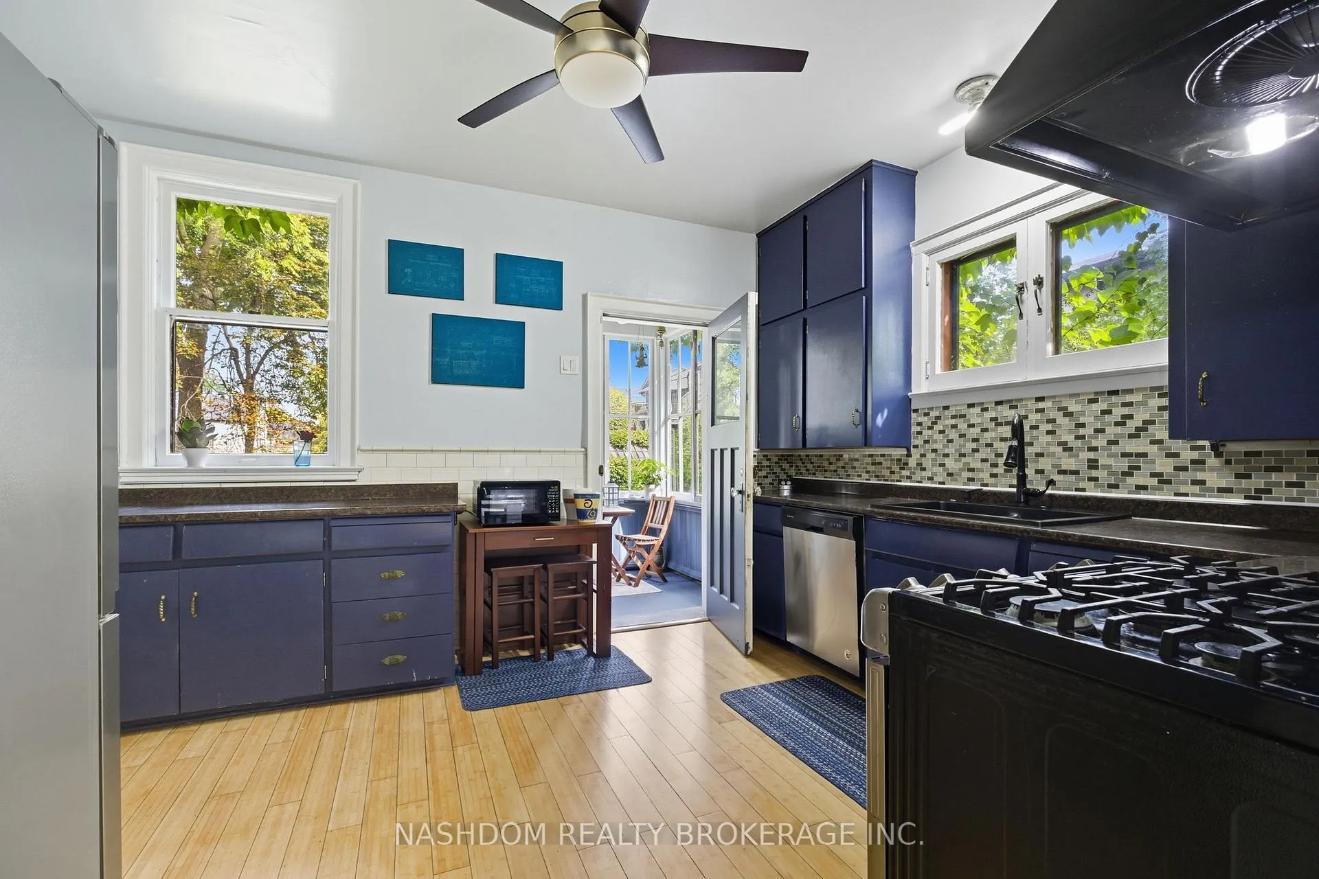 Photo 11 of 151 Delaware Avenue, Hamilton, St. Clair — HOMEH