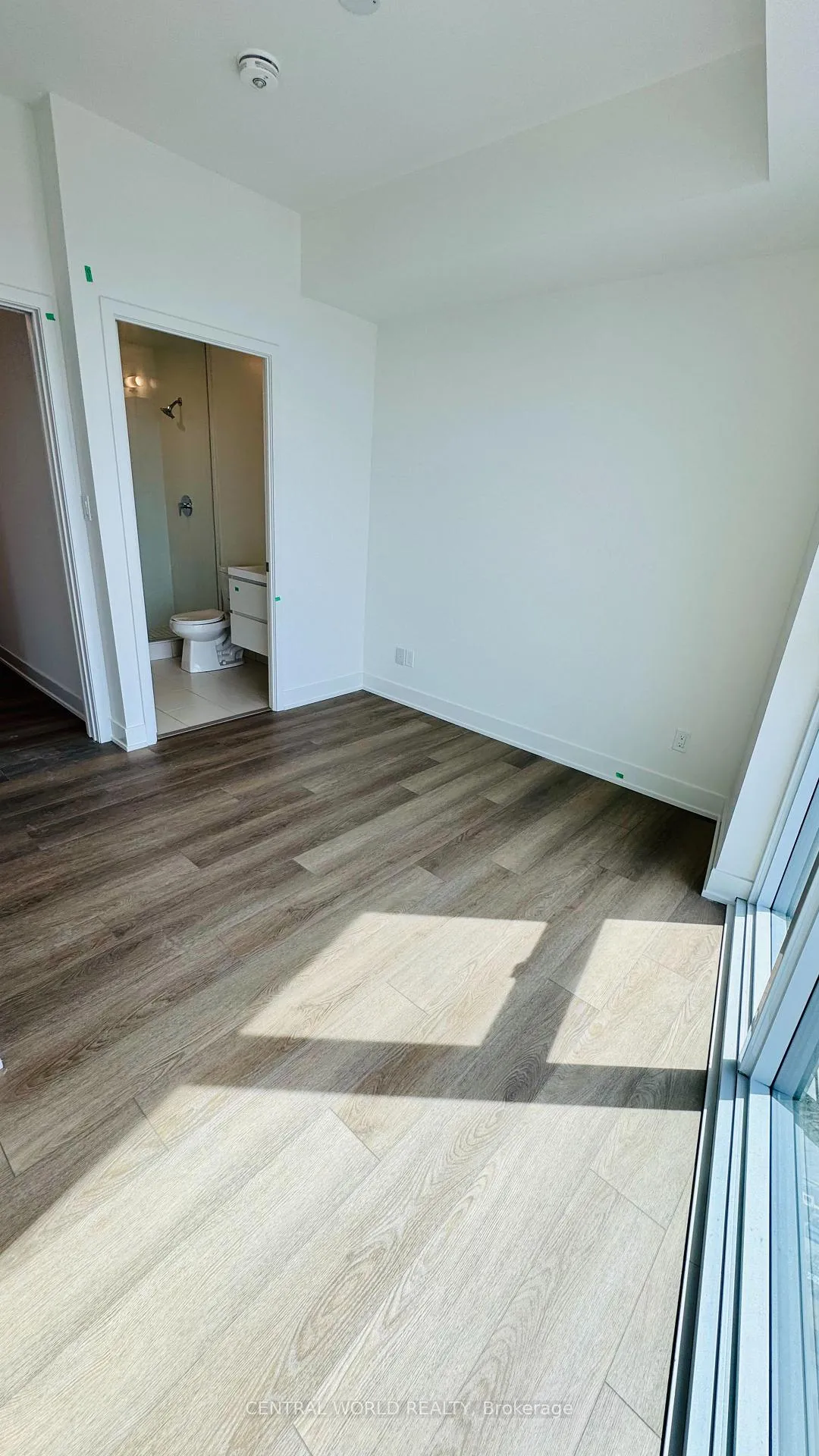 Photo 8 of Unit 2012, 56 Andre de Grasse Street, Markham, Unionville — HOMEH
