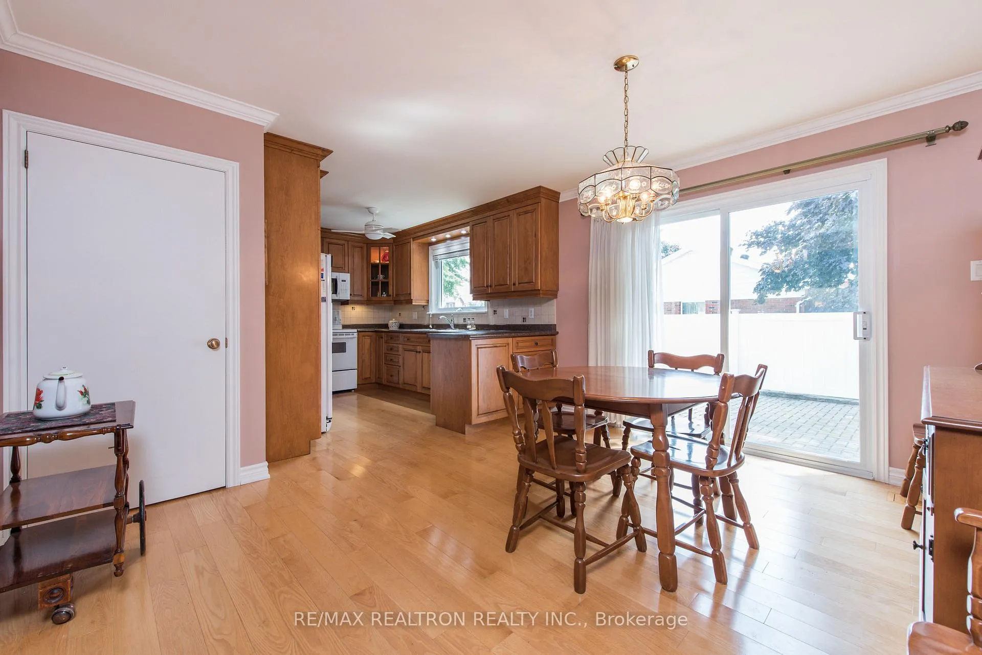 Photo 8 of 41 Downey Avenue, New Tecumseth, Alliston — HOMEH