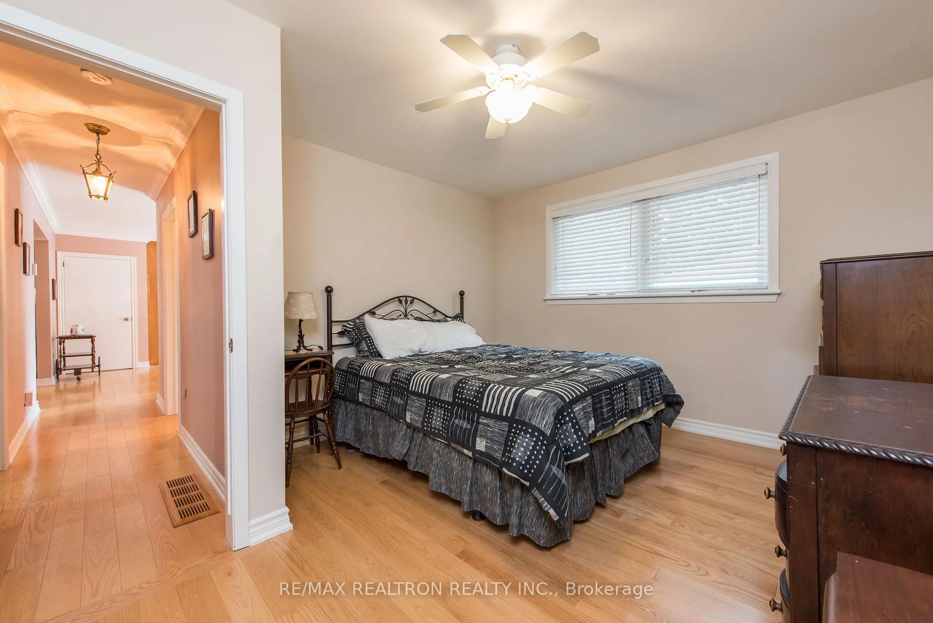 Photo 11 of 41 Downey Avenue, New Tecumseth, Alliston — HOMEH