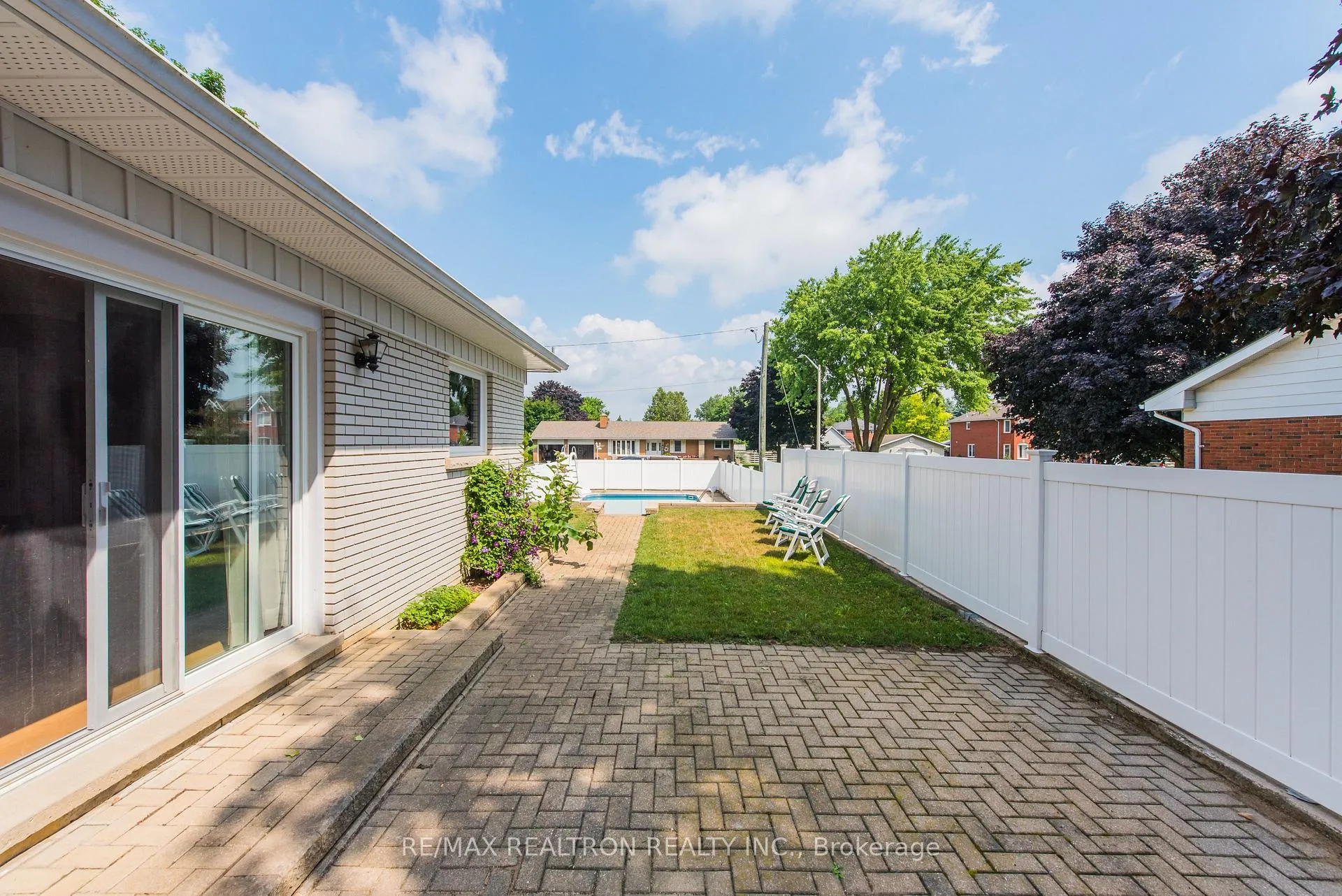 Photo 17 of 41 Downey Avenue, New Tecumseth, Alliston — HOMEH