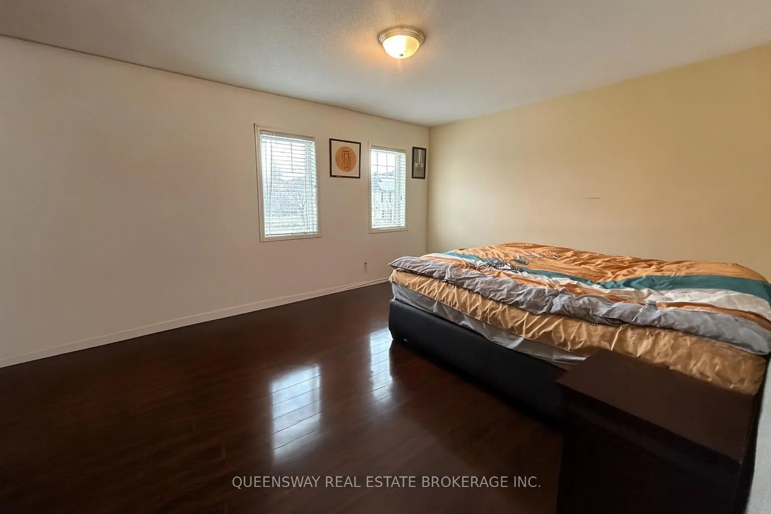 Photo 11 of 23 Robert Attersley Drive E, Whitby, Taunton North — HOMEH