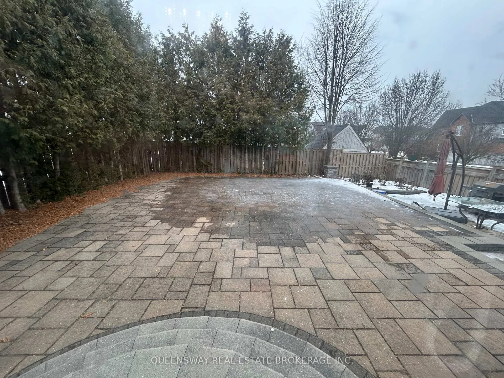 Photo 16 of 23 Robert Attersley Drive E, Whitby, Taunton North — HOMEH