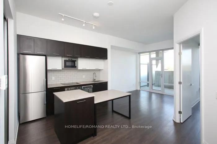 Photo 3 of Unit 305, 4800 Highway 7, Vaughan, East Woodbridge — HOMEH