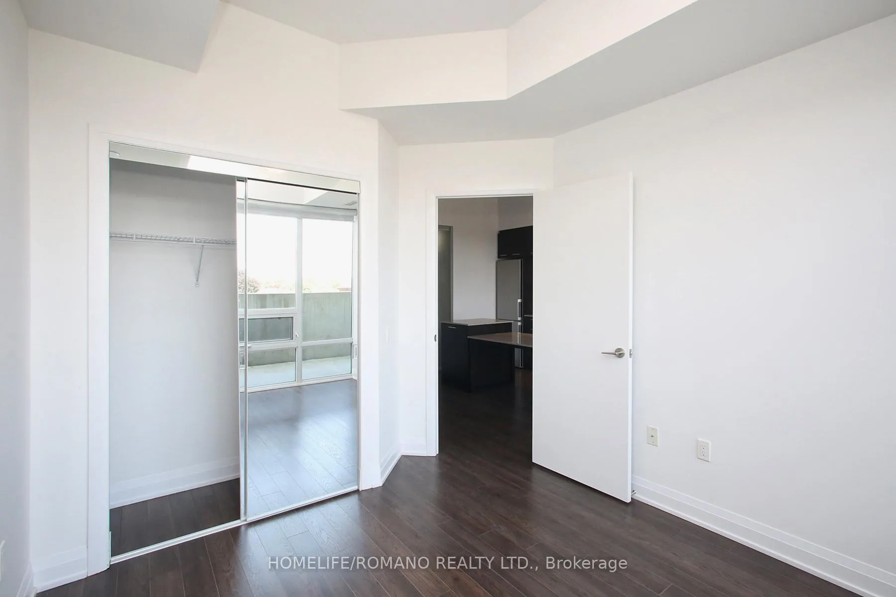 Photo 9 of Unit 305, 4800 Highway 7, Vaughan, East Woodbridge — HOMEH