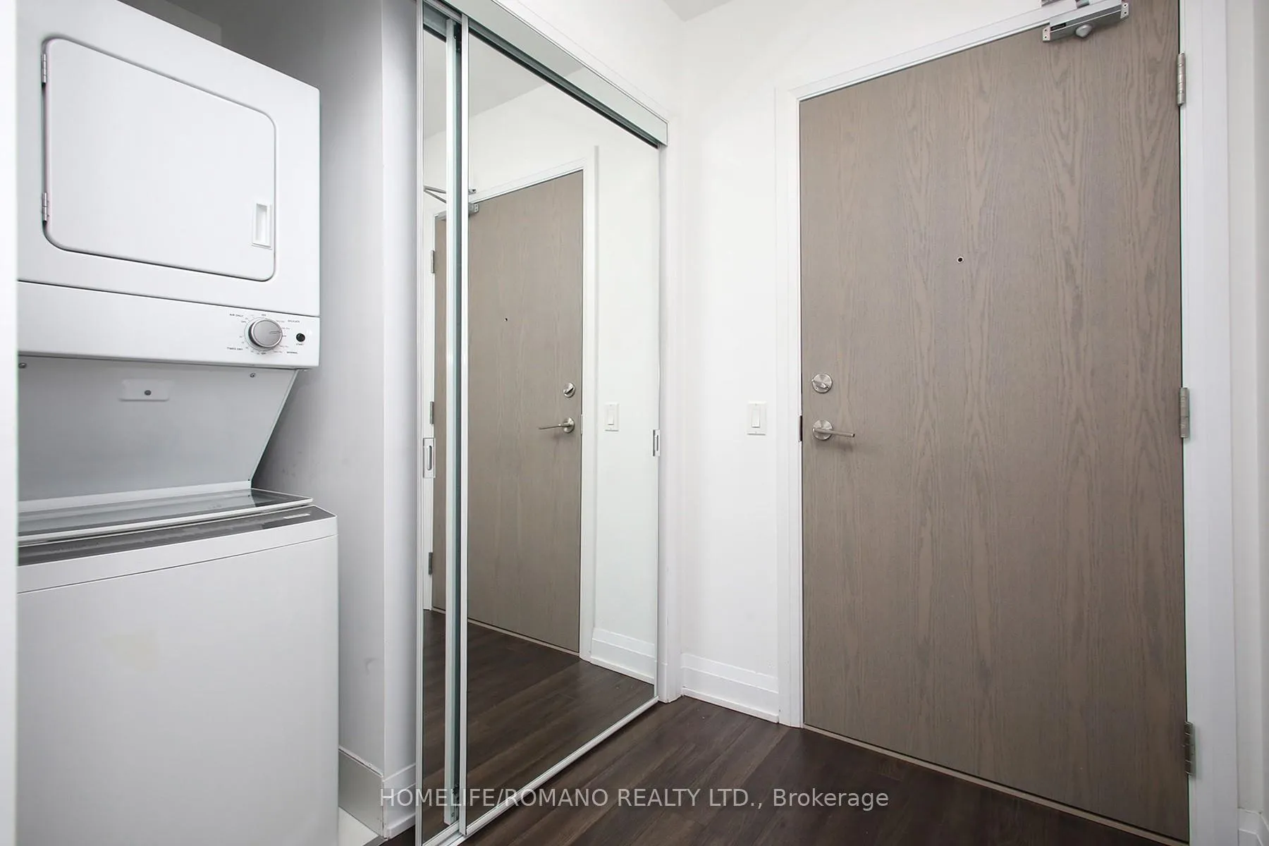 Photo 13 of Unit 305, 4800 Highway 7, Vaughan, East Woodbridge — HOMEH