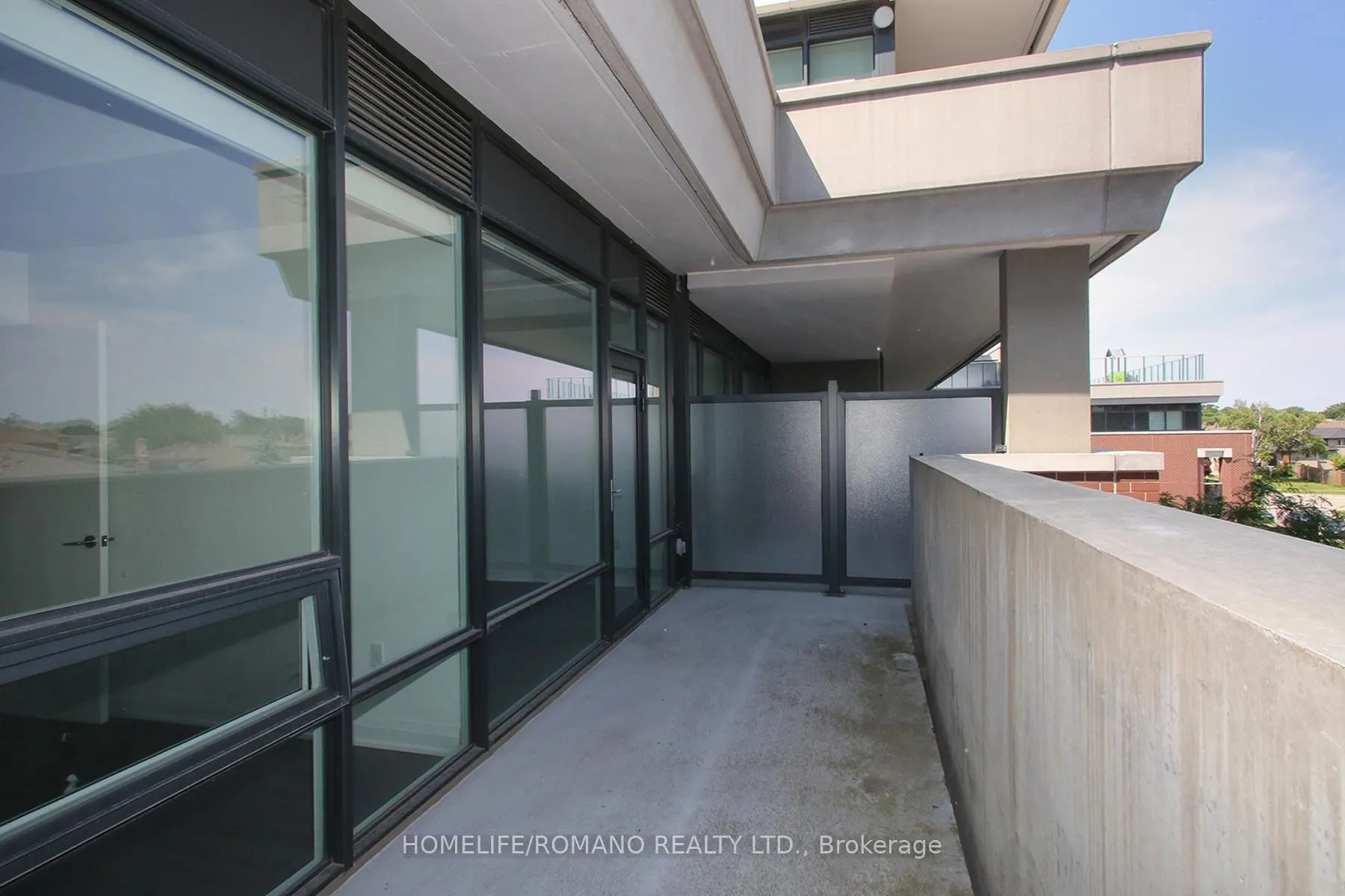 Photo 15 of Unit 305, 4800 Highway 7, Vaughan, East Woodbridge — HOMEH