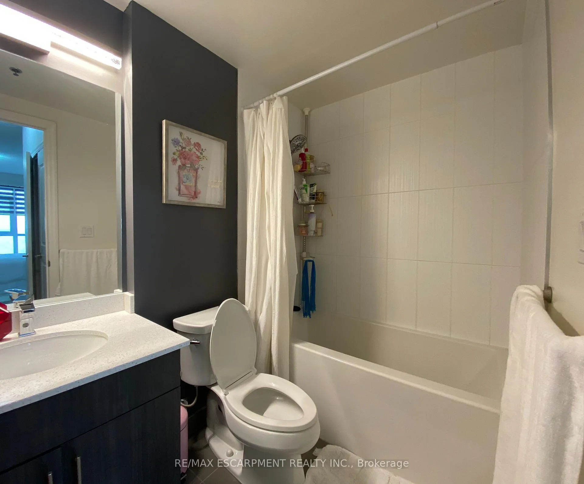 Photo 5 of Unit 710, 560 North Service Road, Grimsby, Grimsby Beach — HOMEH