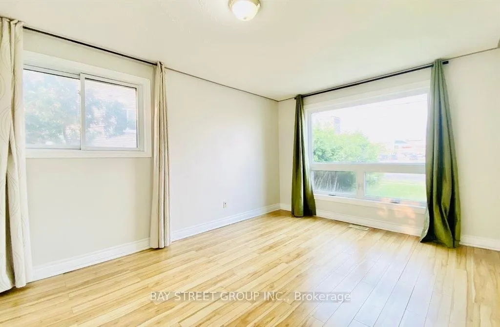 Photo 6 of Unit 2nd Floor, 128 Stevenson Road S, Oshawa, Vanier — HOMEH