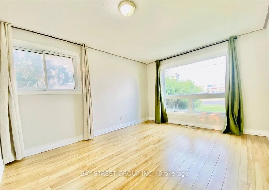 Photo 12 of Unit Main, 128 Stevenson Road S, Oshawa, Vanier — HOMEH