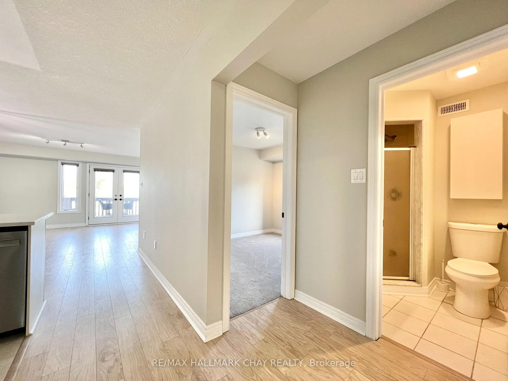 Photo 6 of Unit 3C, 194 River Road E, Wasaga Beach — HOMEH
