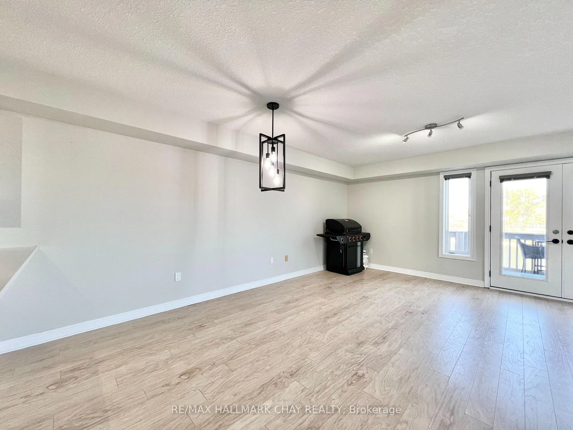 Photo 11 of Unit 3C, 194 River Road E, Wasaga Beach — HOMEH