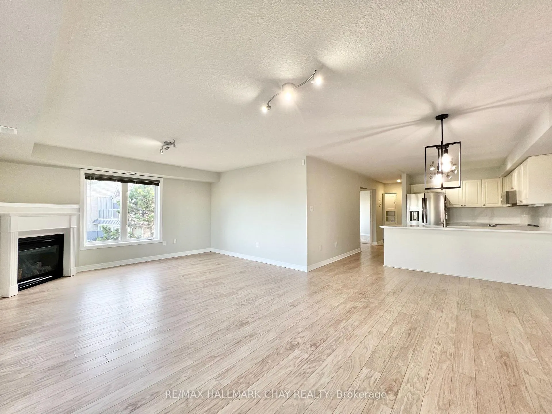 Photo 12 of Unit 3C, 194 River Road E, Wasaga Beach — HOMEH