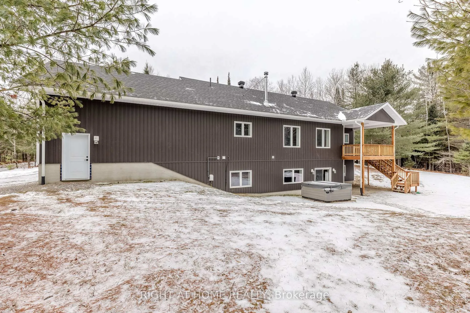 Photo 41 of 954 Germanicus Road, North Algona Wilberforce, North Algona/Wilberforce Twp — HOMEH