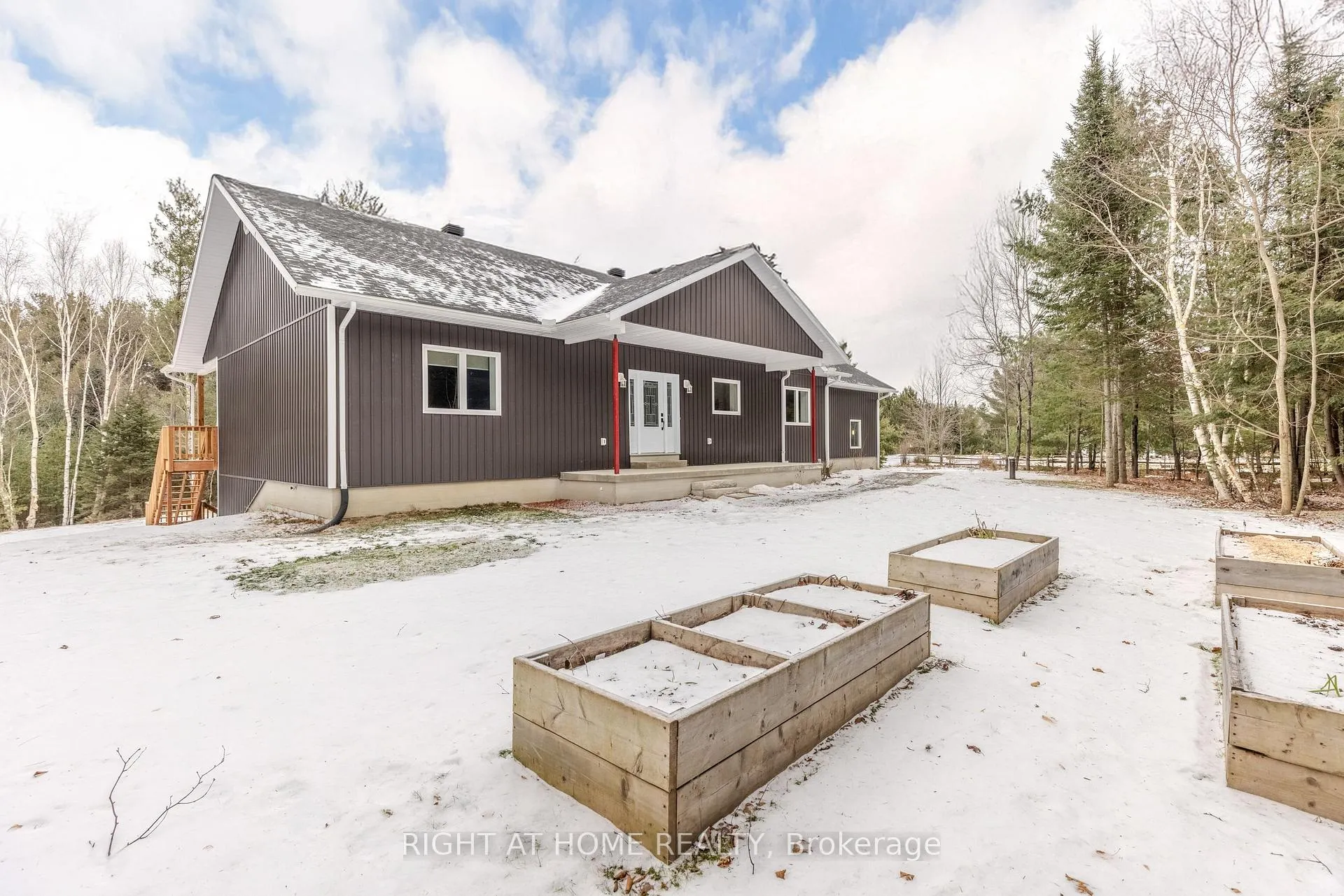 Photo 43 of 954 Germanicus Road, North Algona Wilberforce, North Algona/Wilberforce Twp — HOMEH