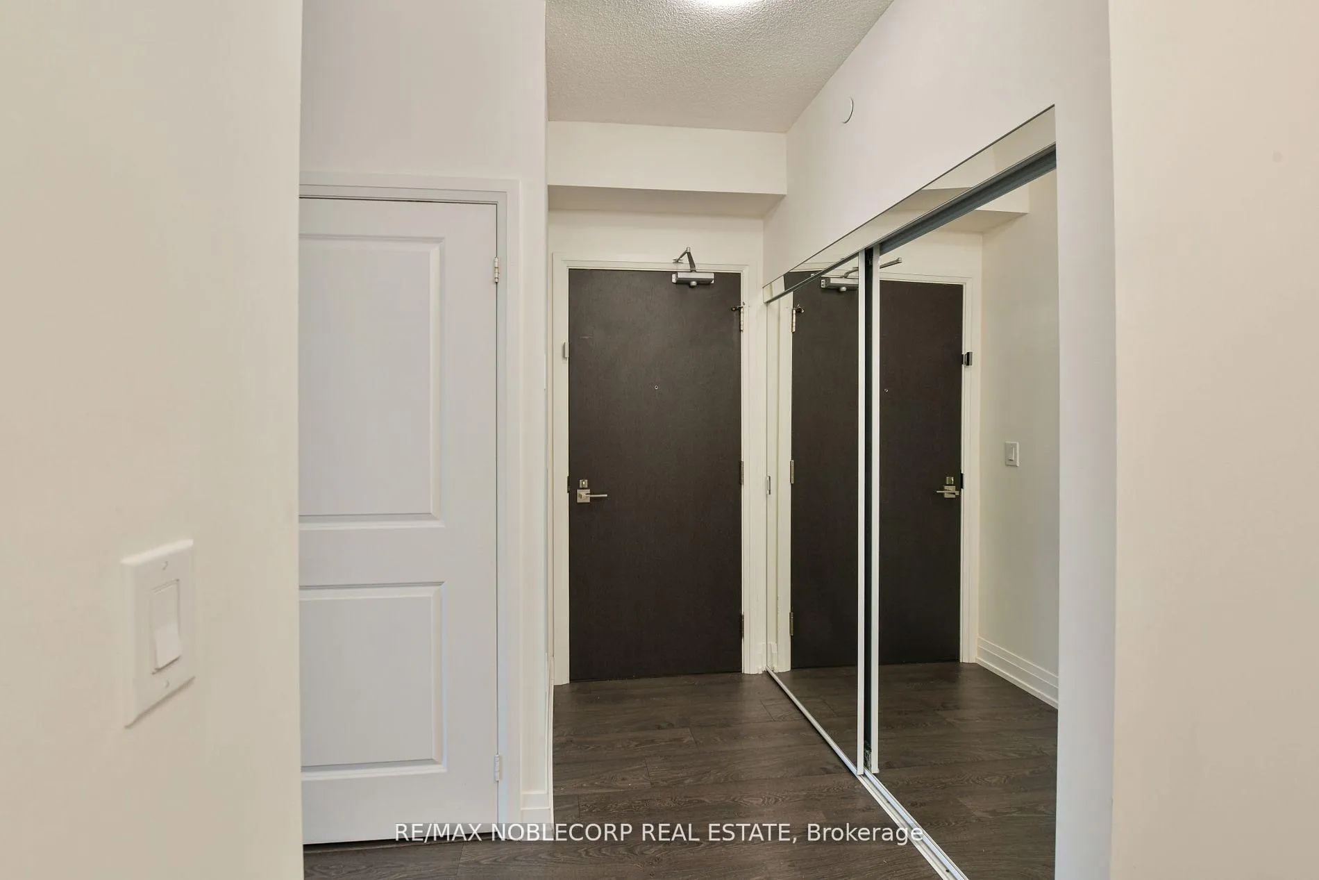 Photo 8 of Unit 1007, 3700 Highway 7 W, Vaughan, Vaughan Corporate Centre — HOMEH