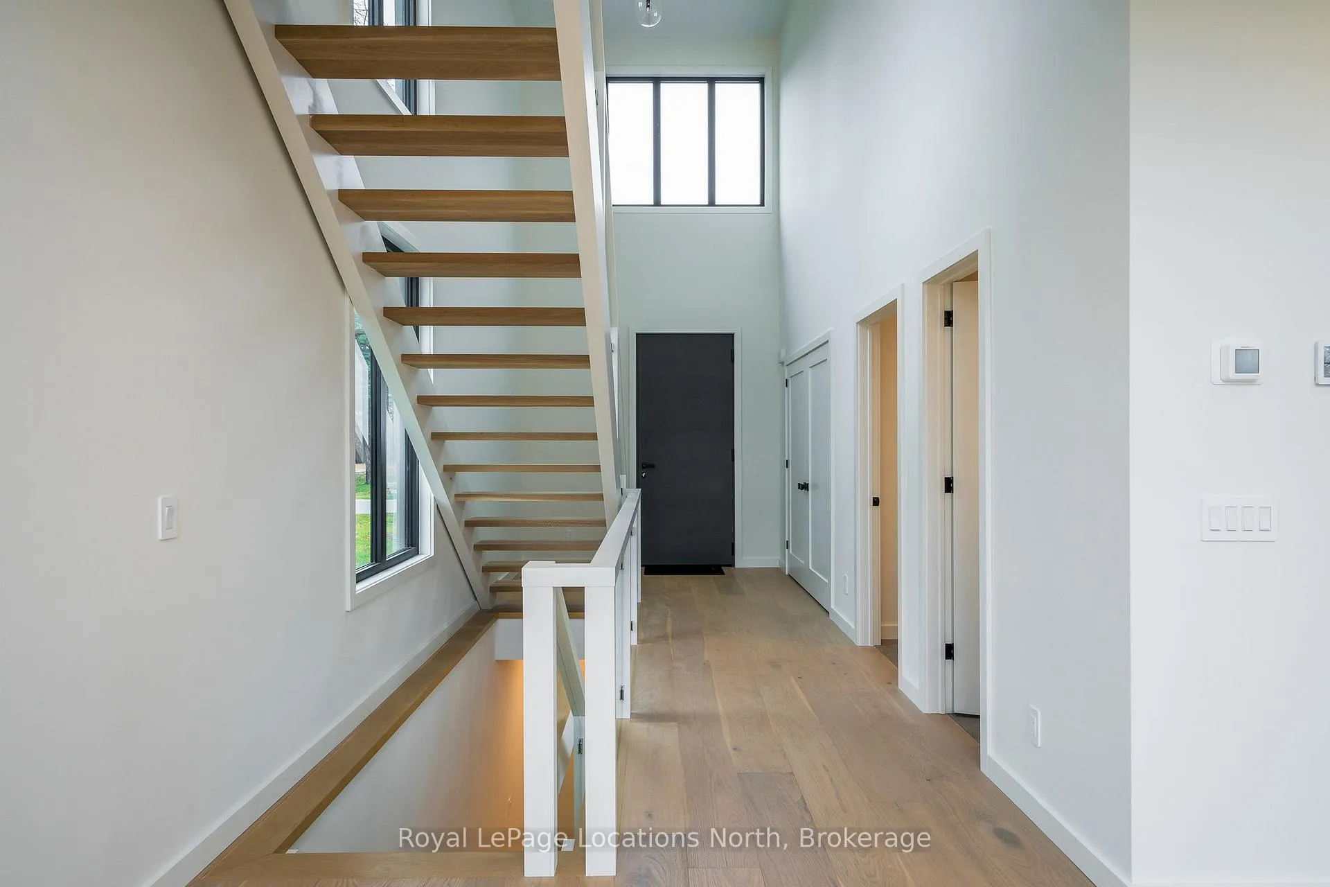 Photo 6 of 18 Melville Street, Clearview, Nottawa — HOMEH