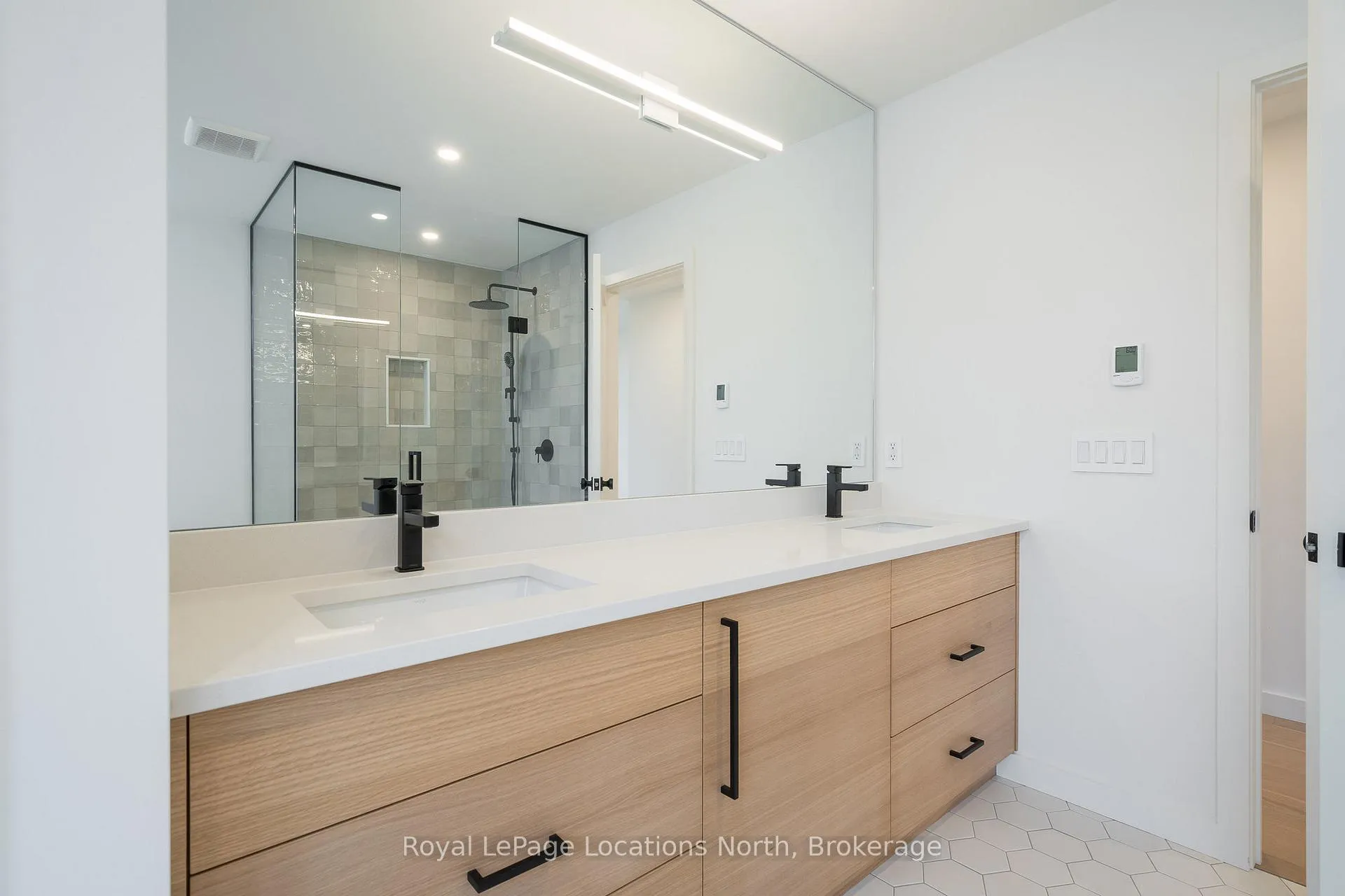 Photo 27 of 18 Melville Street, Clearview, Nottawa — HOMEH