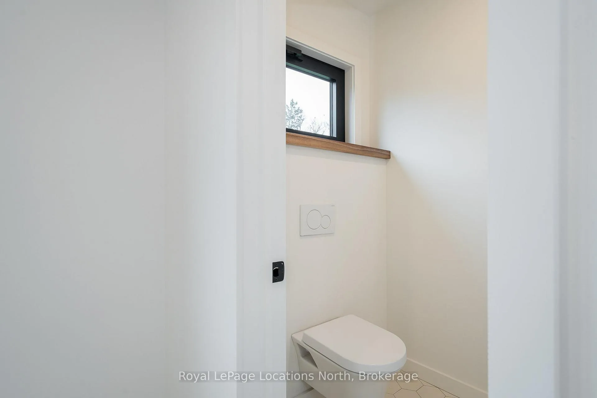 Photo 30 of 18 Melville Street, Clearview, Nottawa — HOMEH