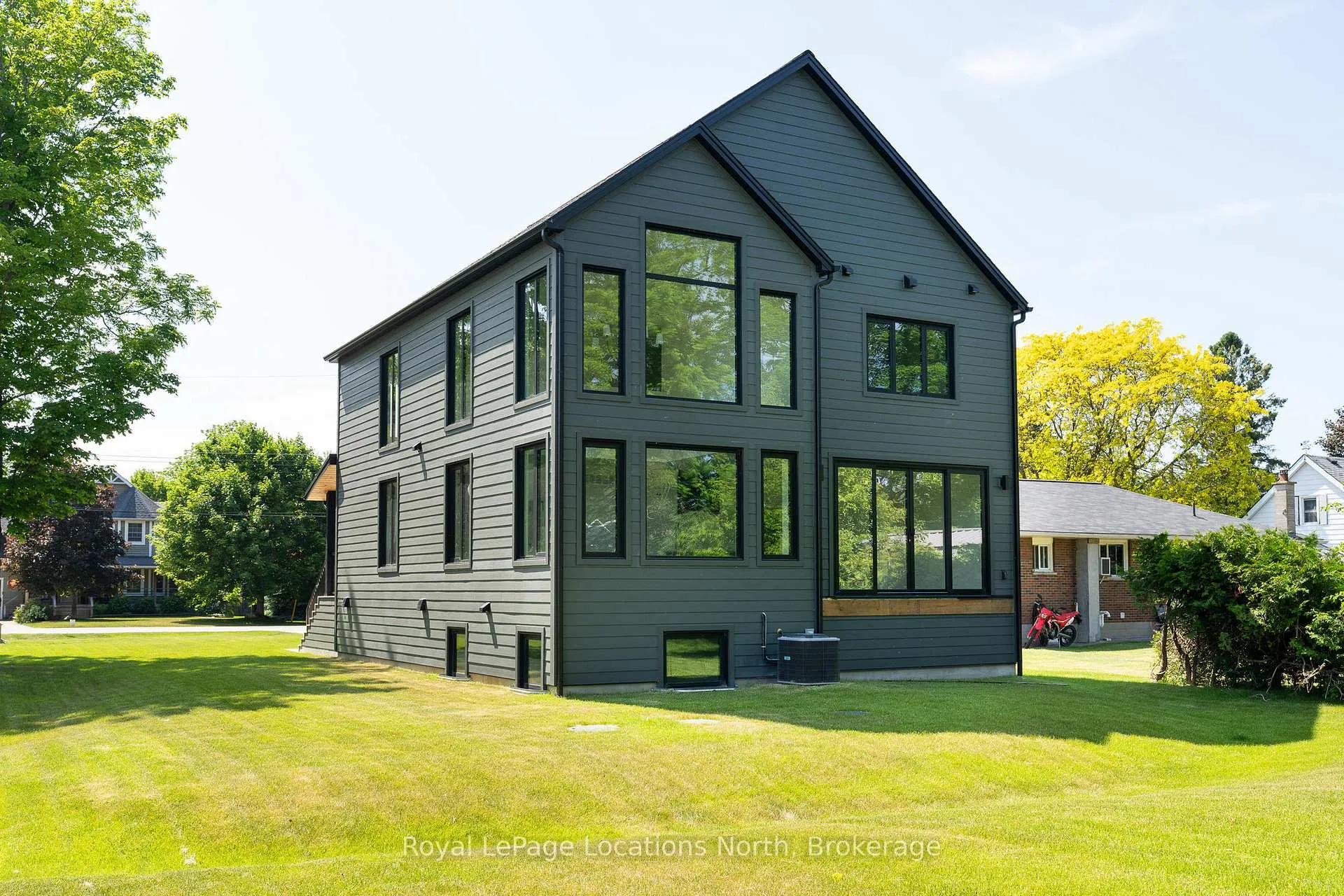Photo 43 of 18 Melville Street, Clearview, Nottawa — HOMEH