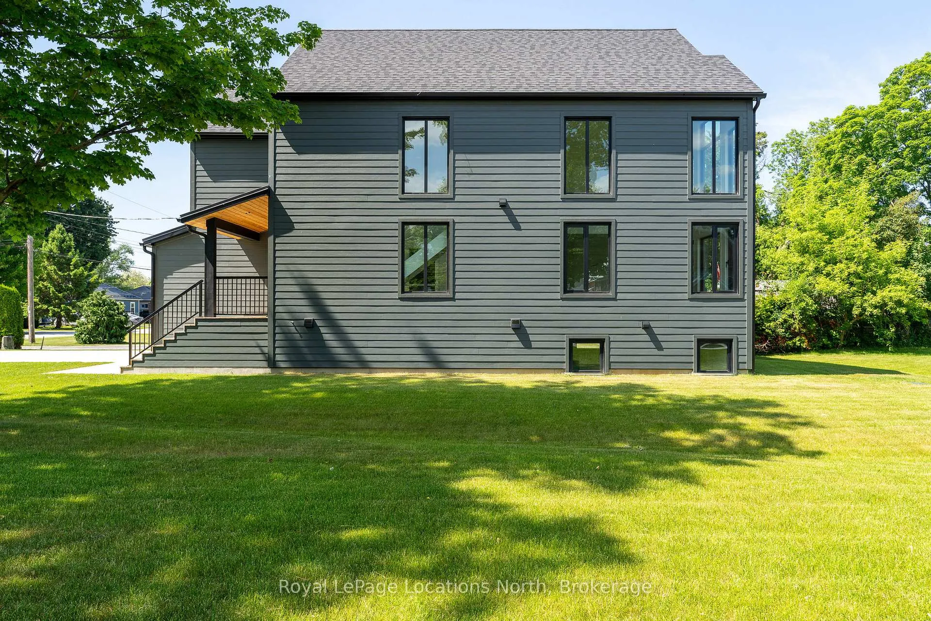Photo 44 of 18 Melville Street, Clearview, Nottawa — HOMEH