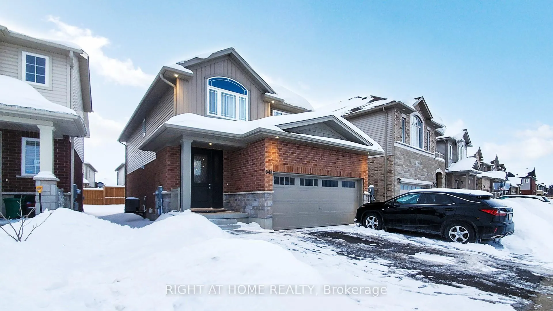 Photo 2 of 348 Rivertrail Avenue, Kitchener — HOMEH