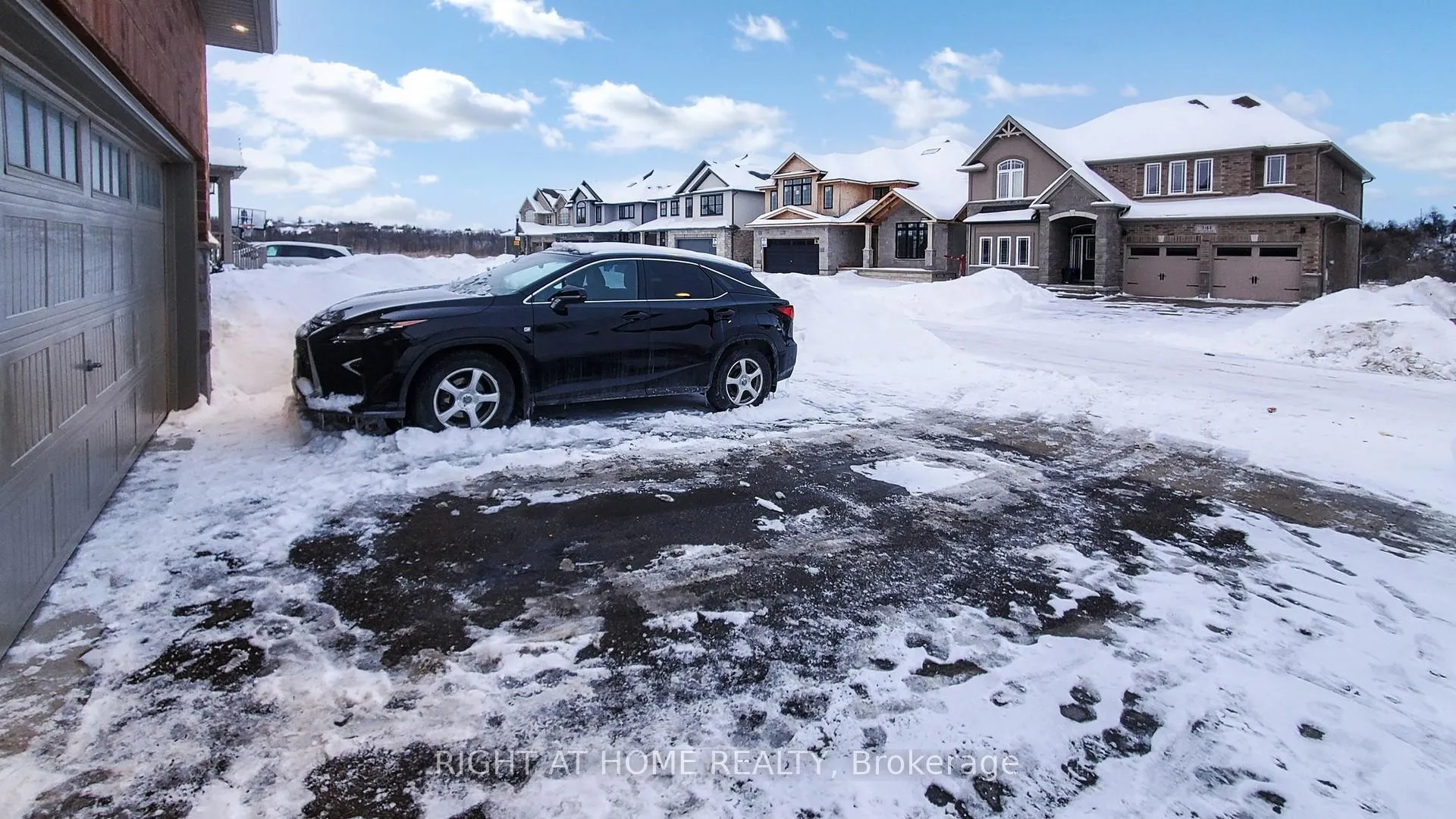 Photo 7 of 348 Rivertrail Avenue, Kitchener — HOMEH