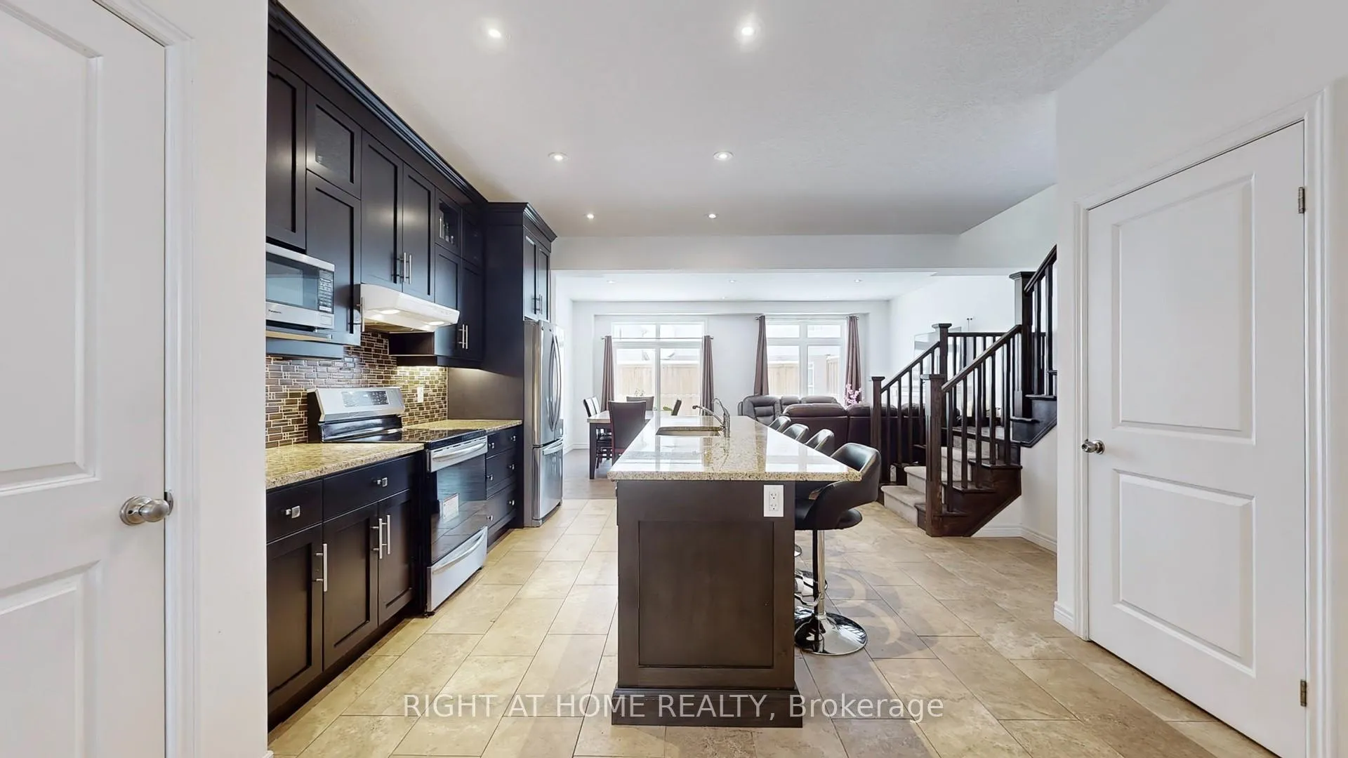 Photo 17 of 348 Rivertrail Avenue, Kitchener — HOMEH