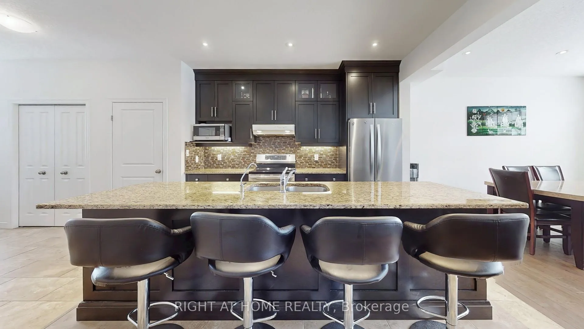 Photo 18 of 348 Rivertrail Avenue, Kitchener — HOMEH